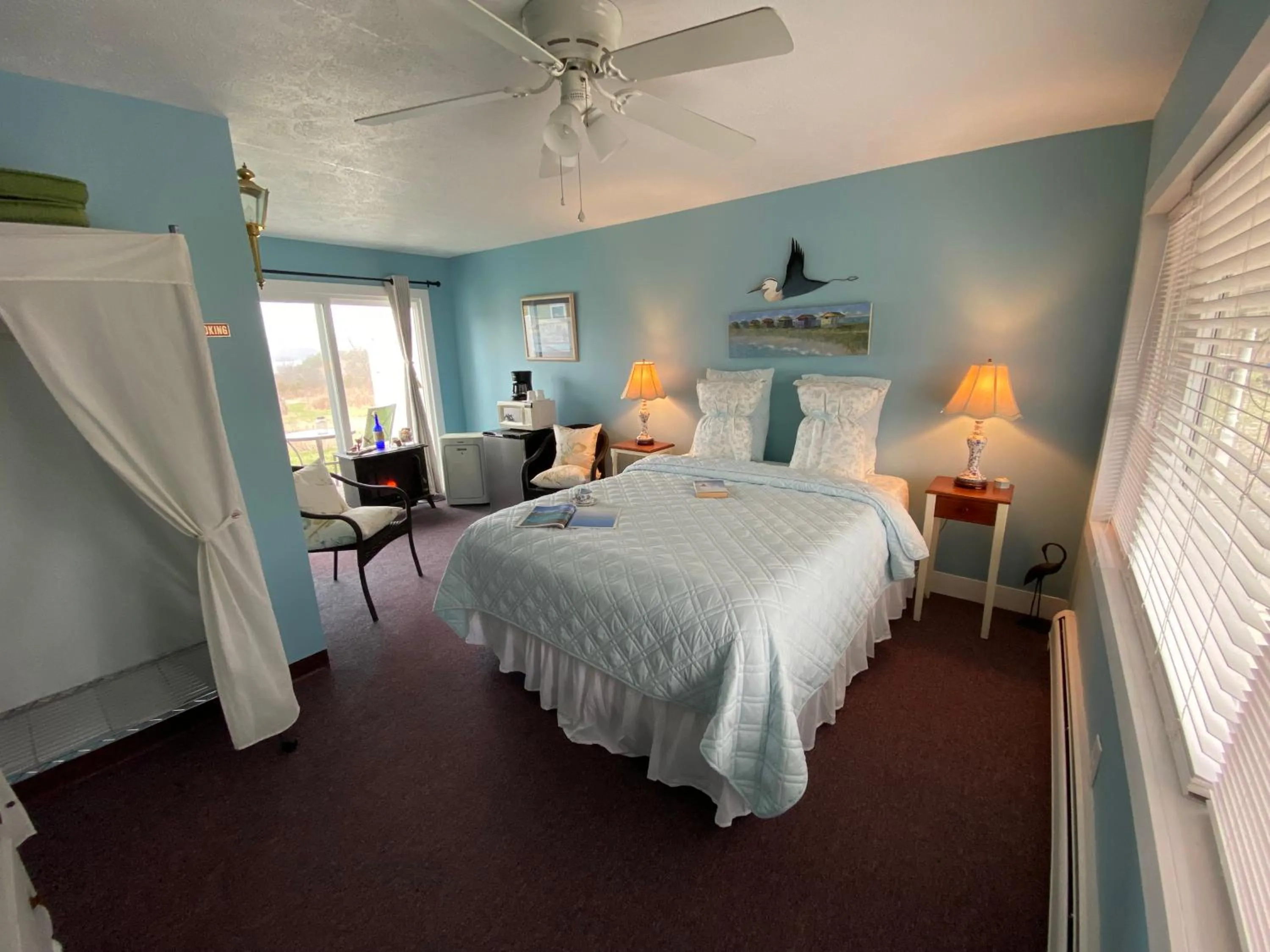 Bedroom, Bed in Savannah House Wine Country Inn & Cottages
