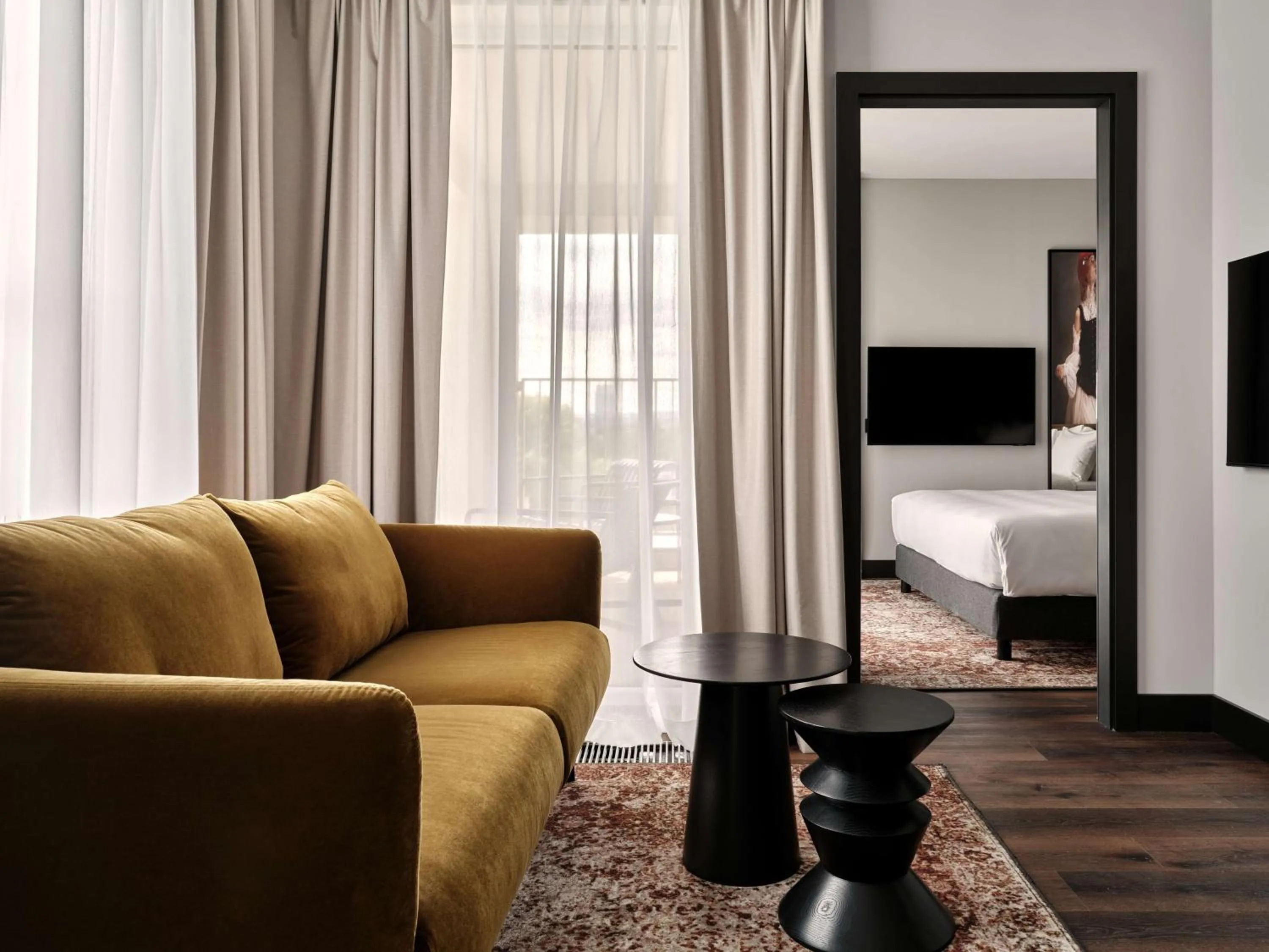 Photo of the whole room in Radisson RED Hotel & Radisson RED Apartments, Kraków