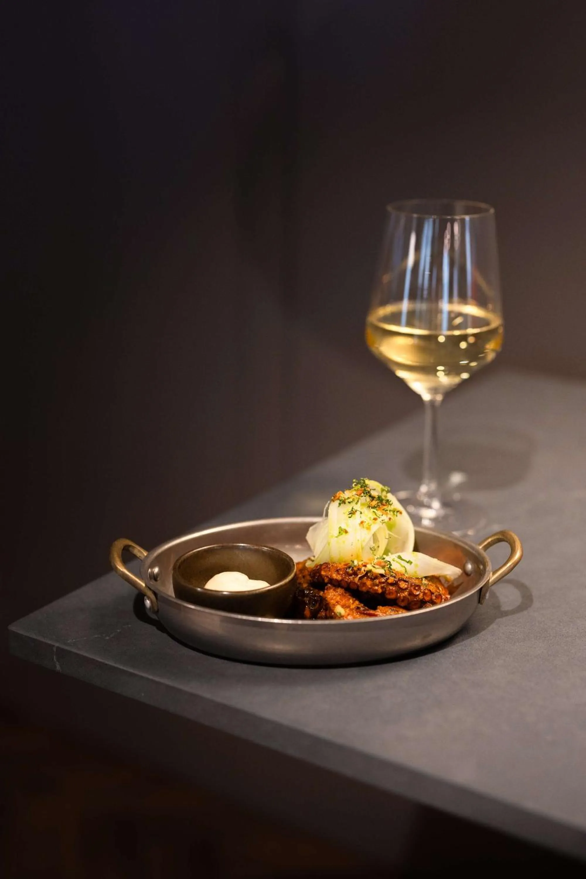 Restaurant/places to eat in Radisson RED Hotel & Radisson RED Apartments, Kraków