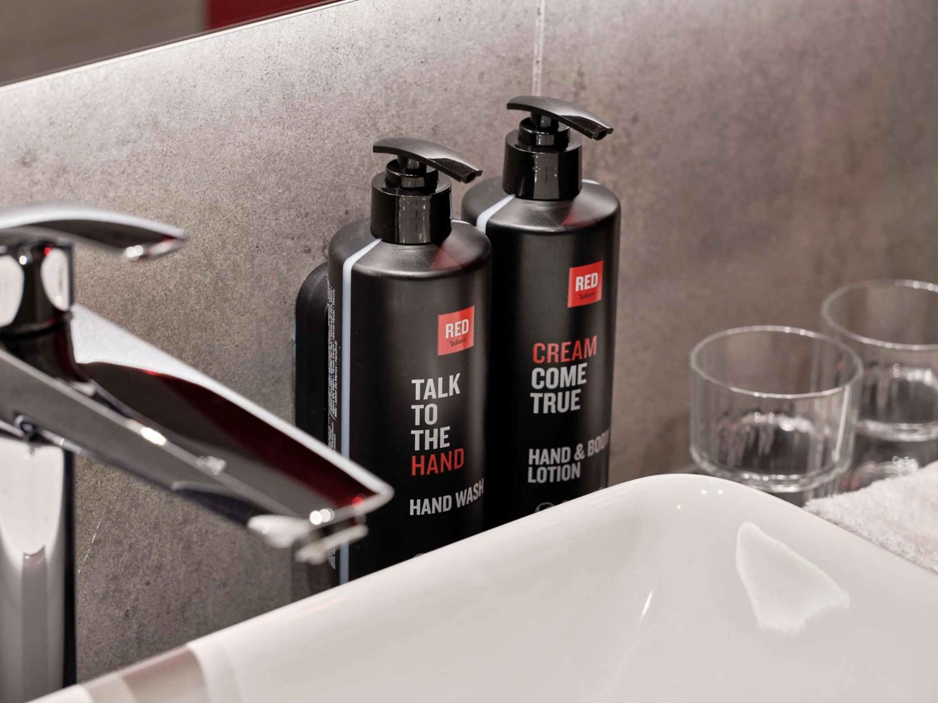 Bathroom in Radisson RED Hotel & Radisson RED Apartments, Kraków