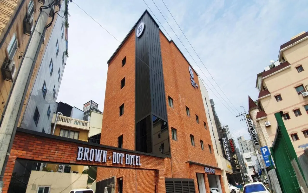 Property building in Brown Dot Hotel Suwon Jeongja Branch