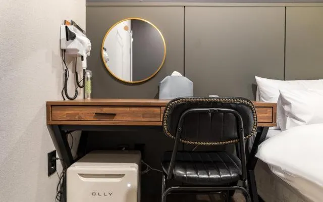 hair dresser in Brown Dot Hotel Suwon Jeongja Branch