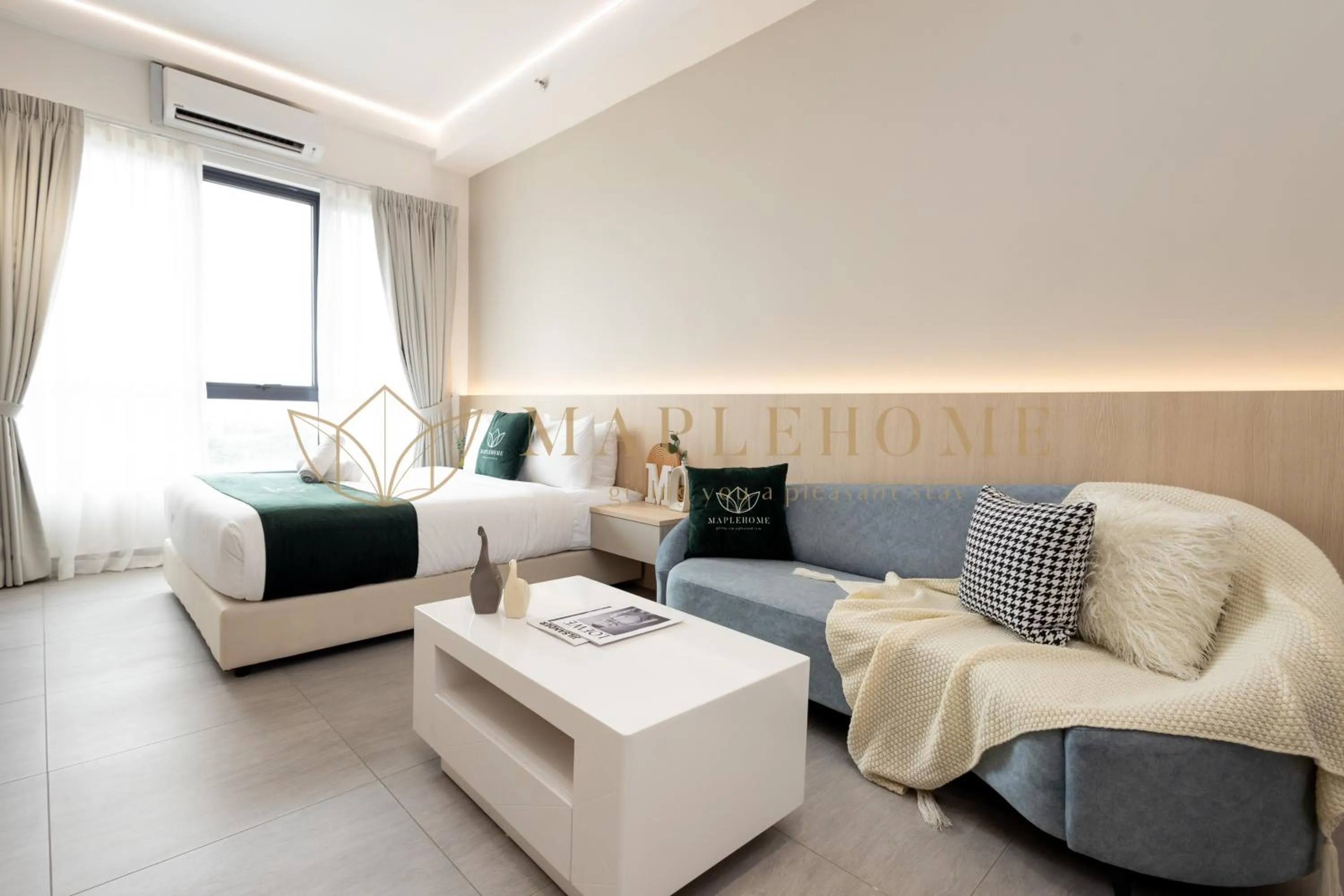 Deluxe Queen Suite in Sunsuria Forum Premier Suites Setia Alam