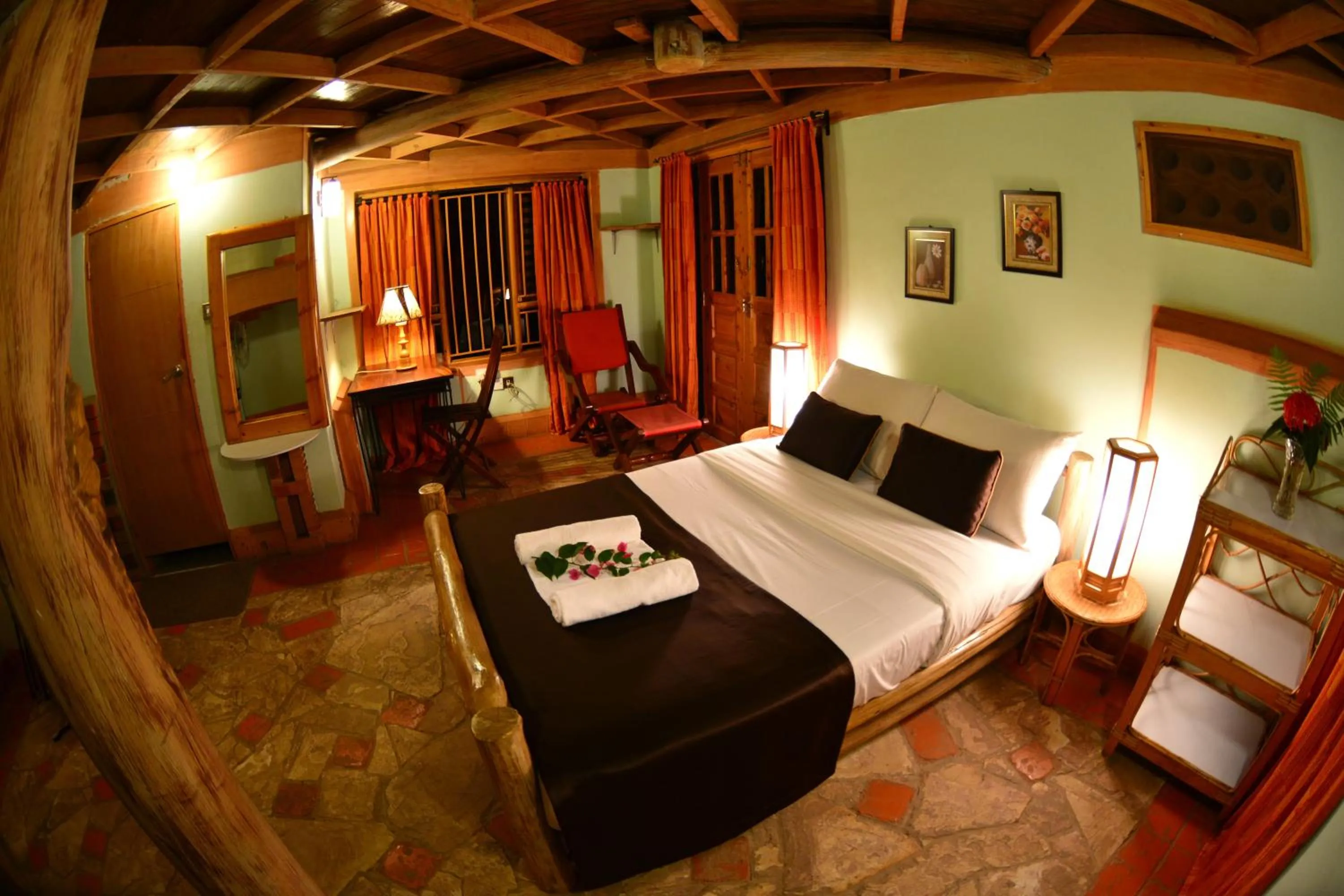 Bedroom, Bed in Forest Cottages