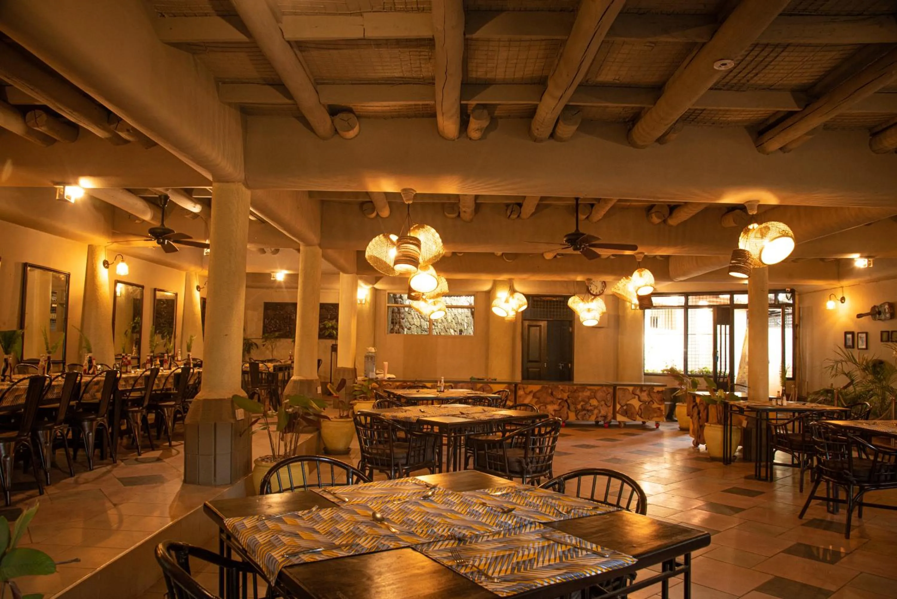 Restaurant/places to eat in Forest Cottages