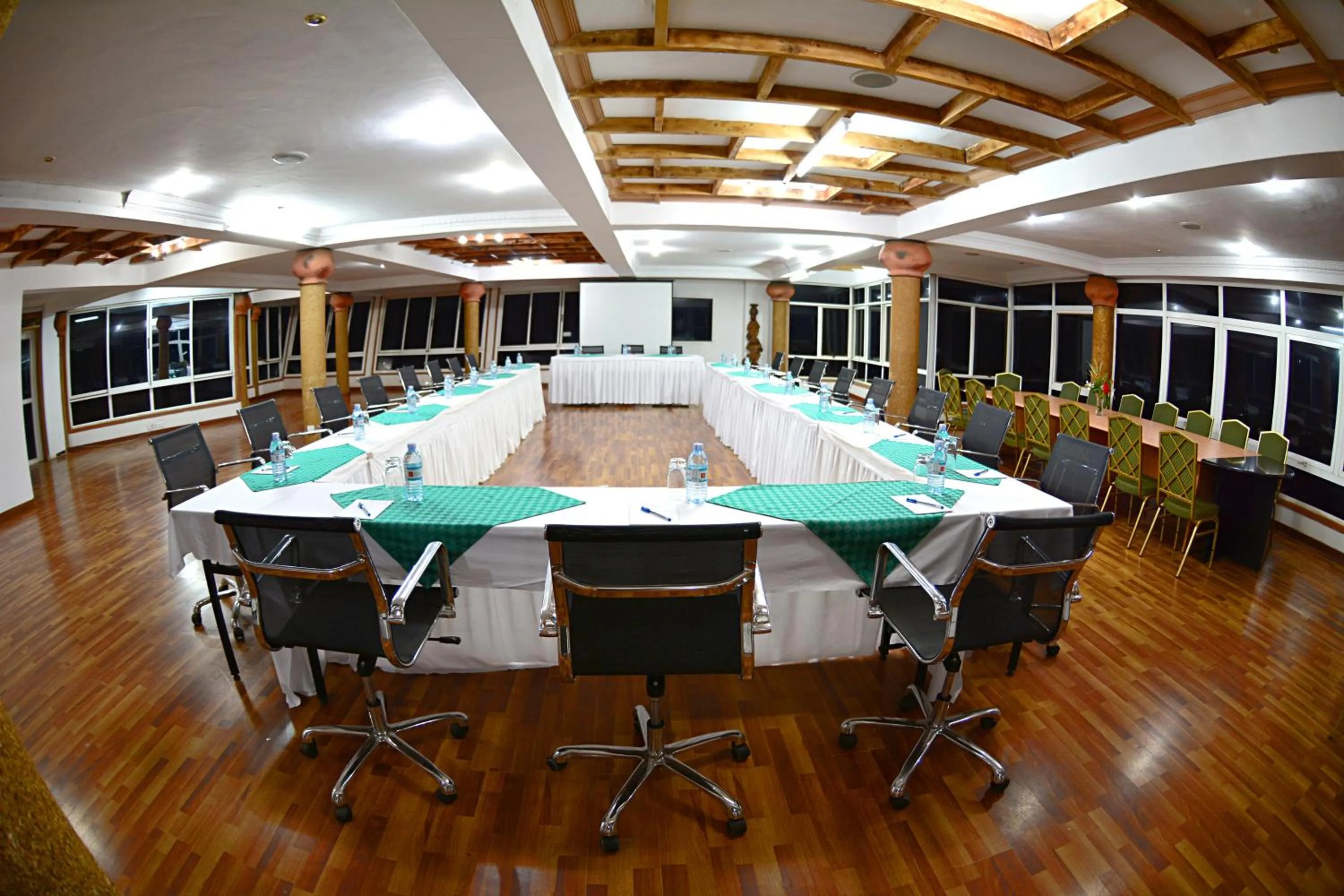 Meeting/conference room in Forest Cottages