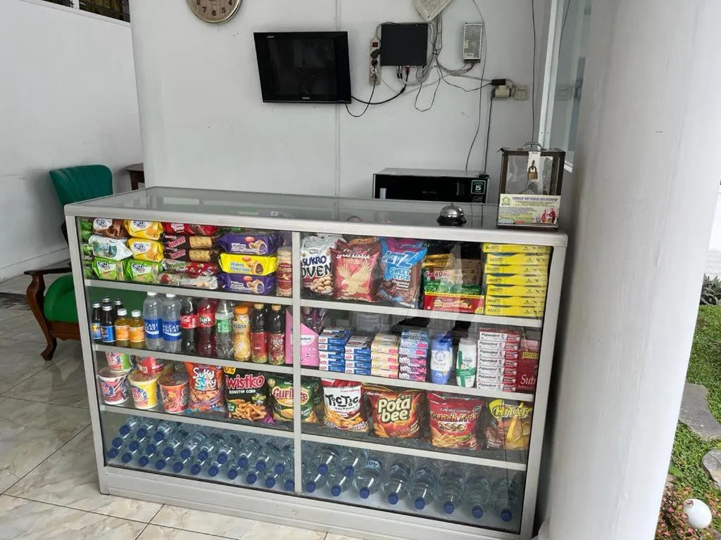 Lobby or reception in Hotel O Njy House SyariahNearBandara Sultan Syarif Kasim II