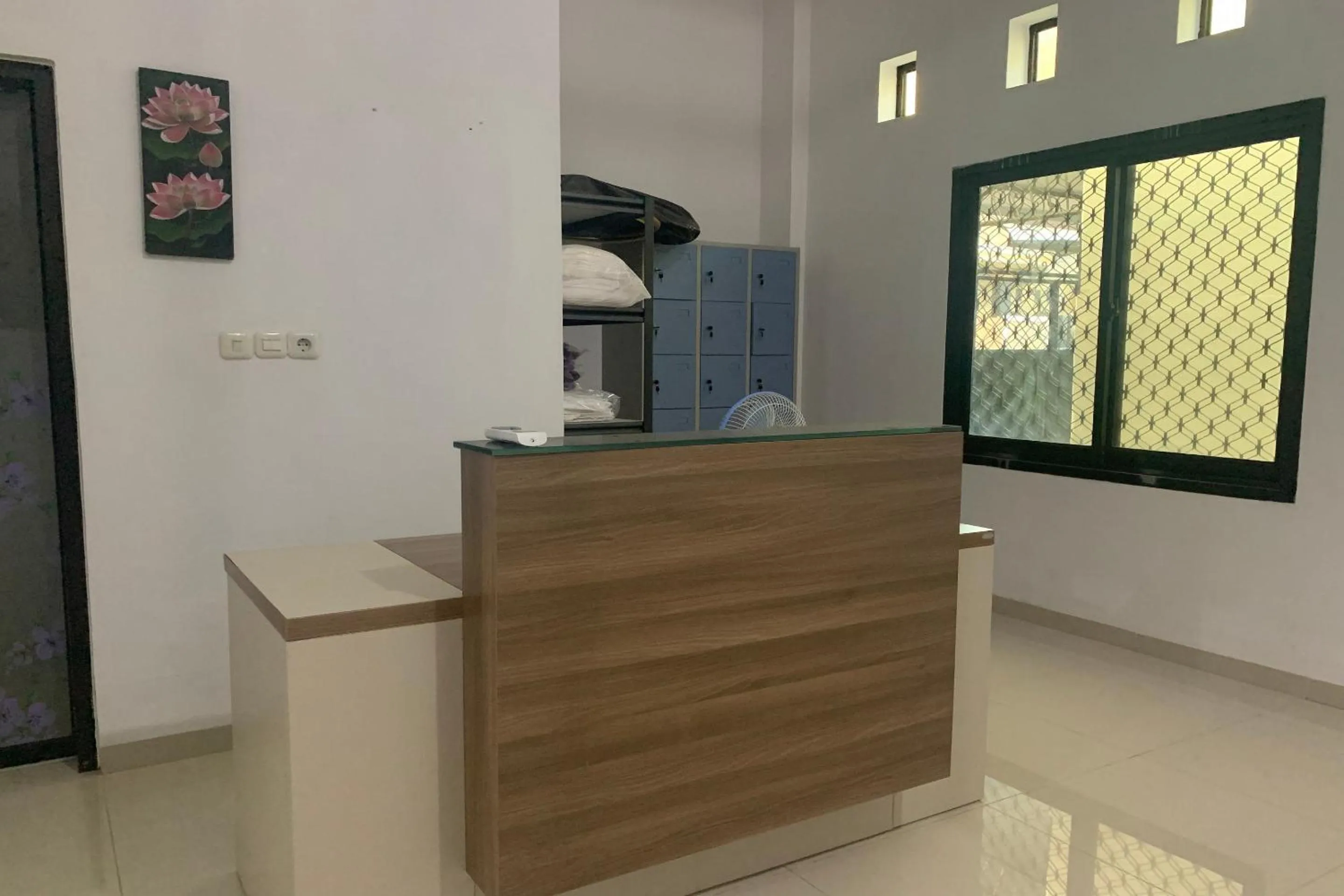 Lobby or reception in Hotel O Athirah Kost Near Permandian Wisata Istana Mappala