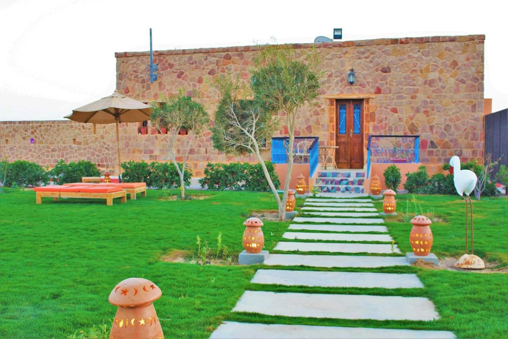 Rohanou Beach Resort