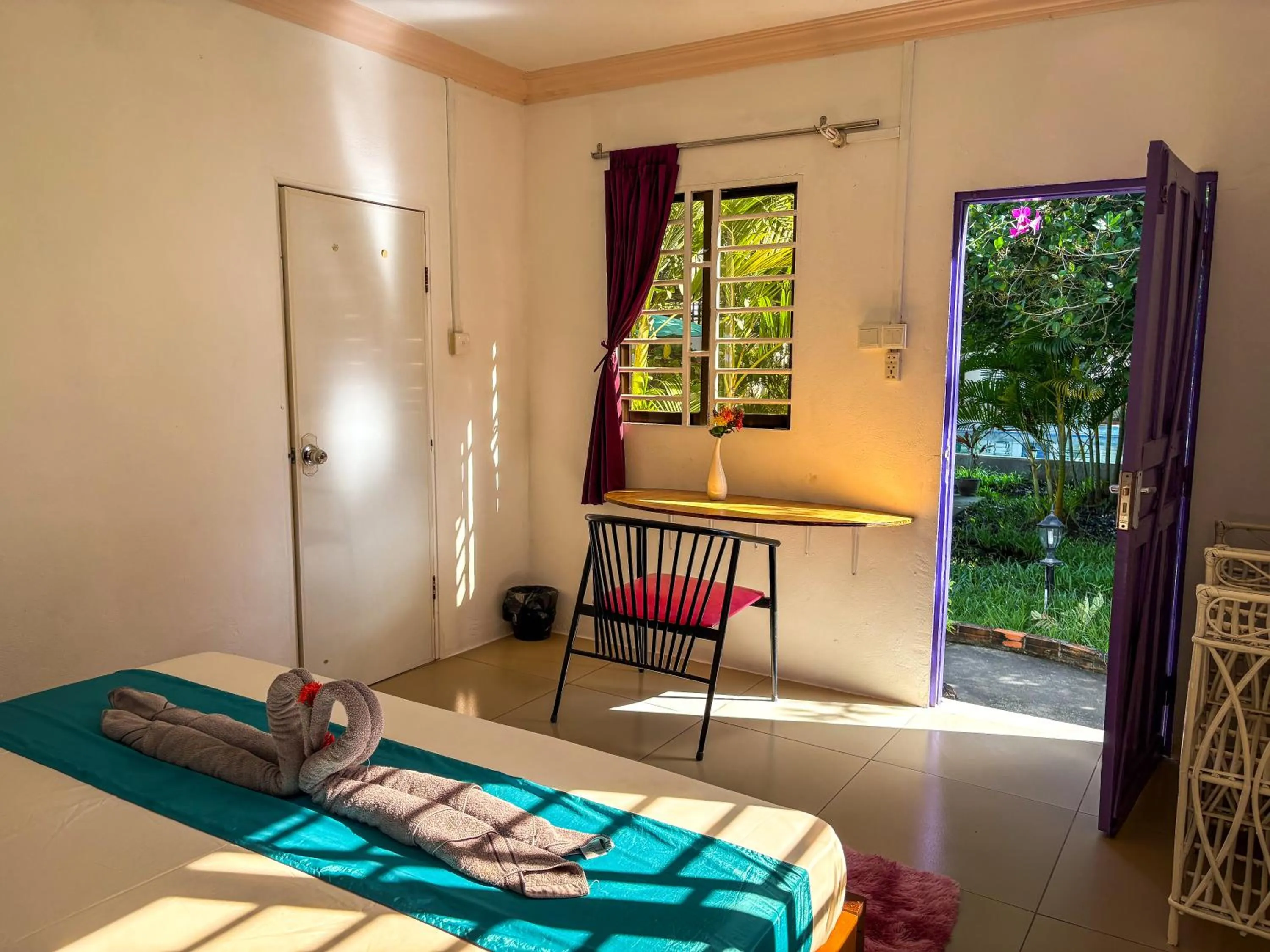 Bedroom, Bed in Bohemiaz Resort and Spa Kampot