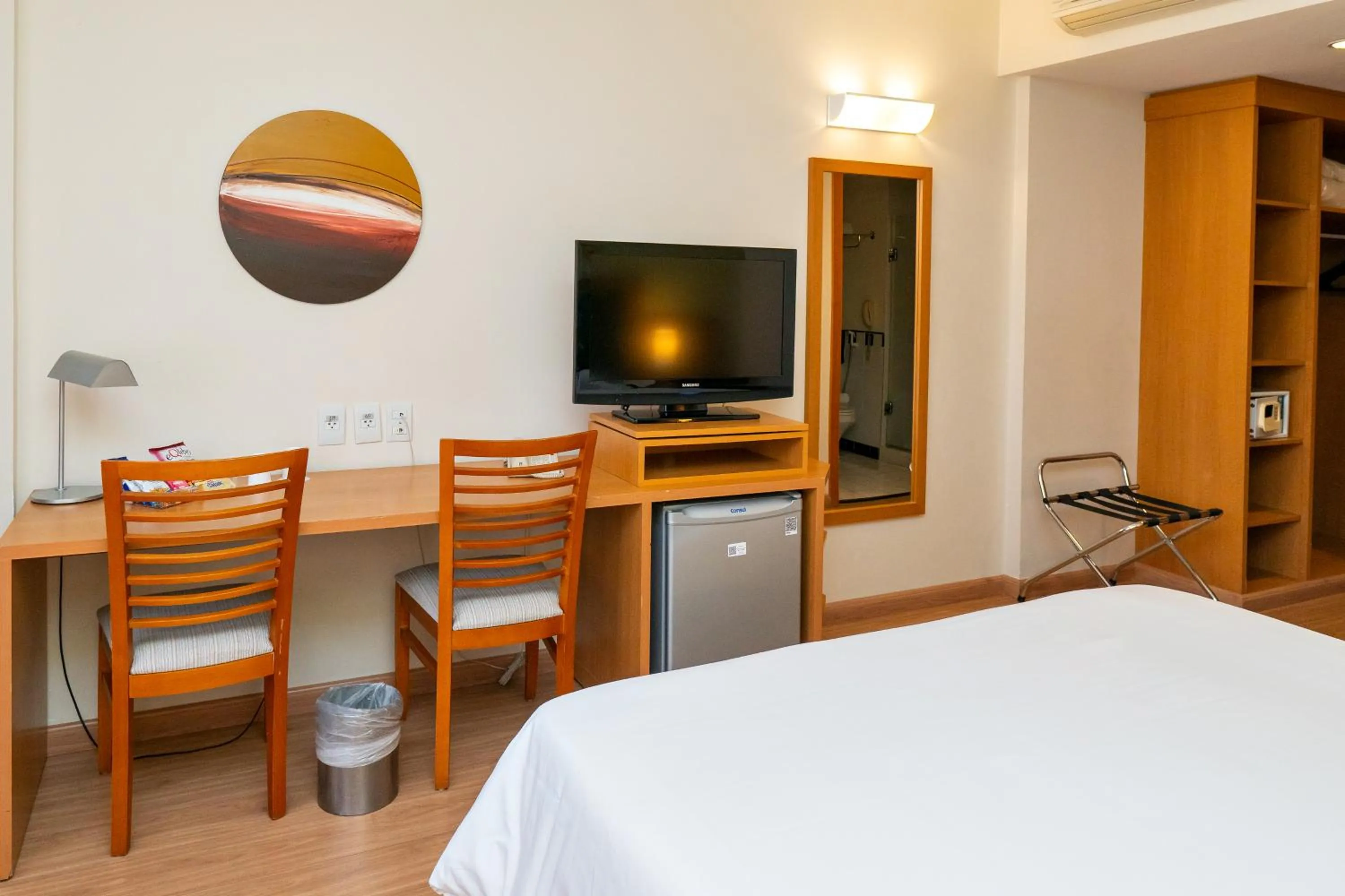 Photo of the whole room, Bed in Mercure Sao Jose dos Campos