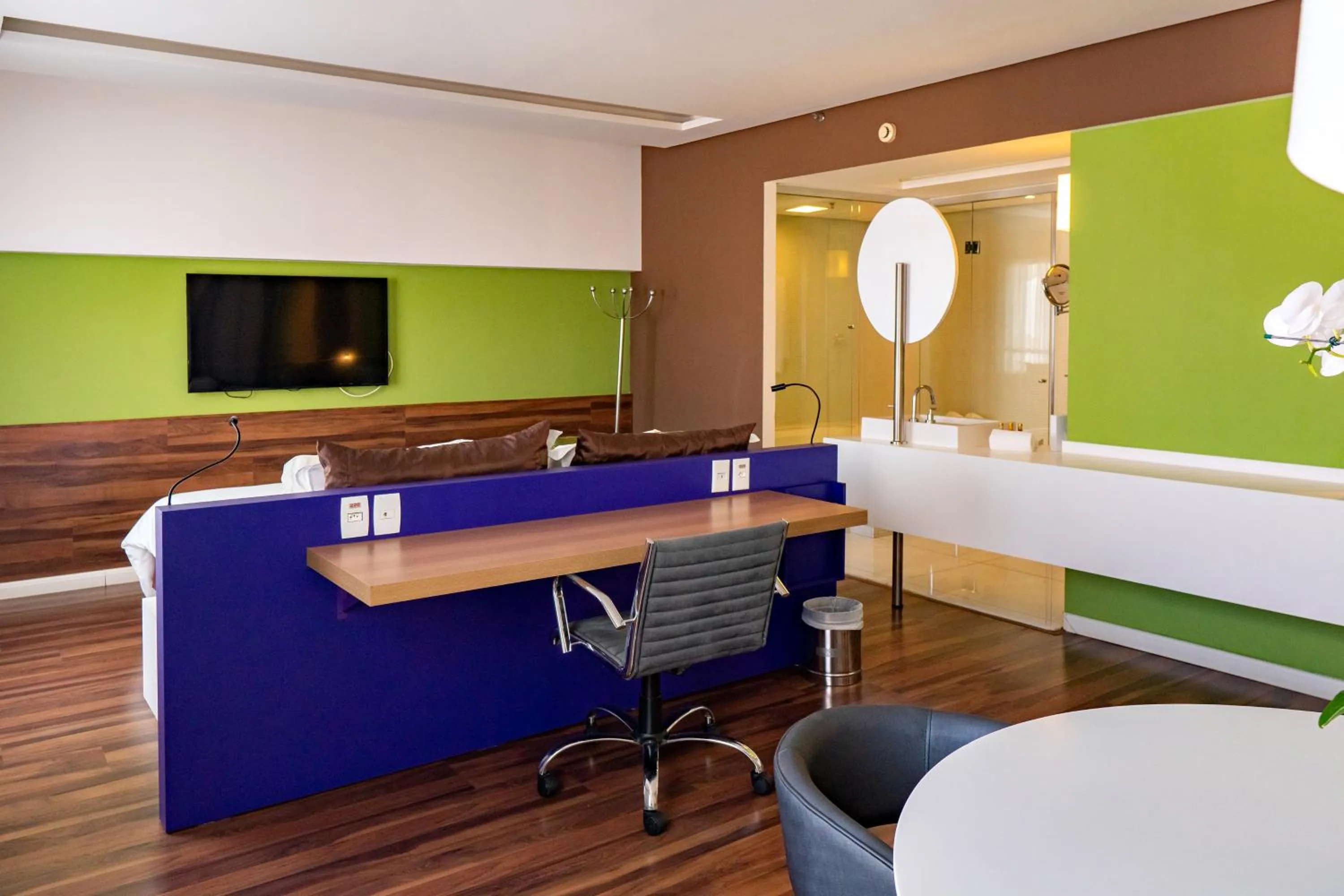 Photo of the whole room in Mercure Sao Jose dos Campos