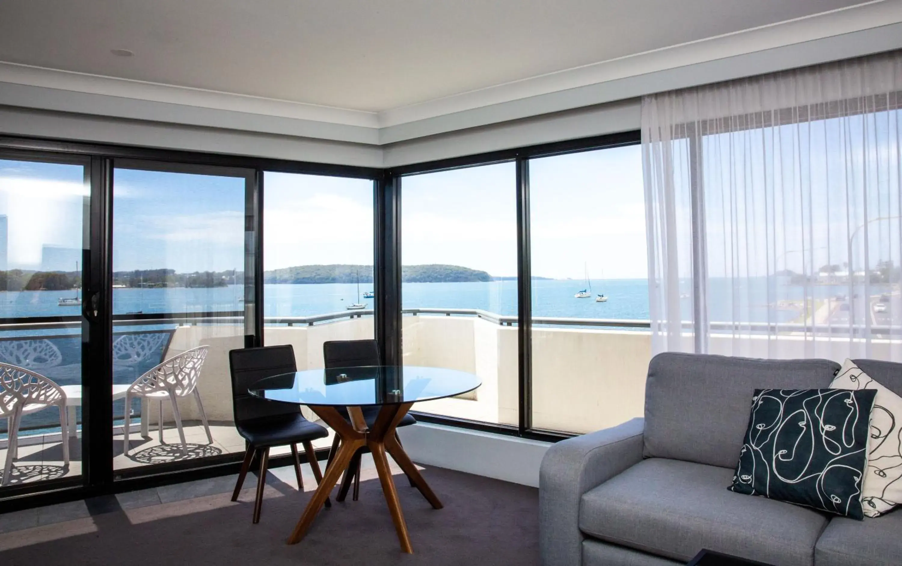 Deluxe Suite with Sea View in The Esplanade Motel Deluxe Suite with Sea View in The Esplanade Motel