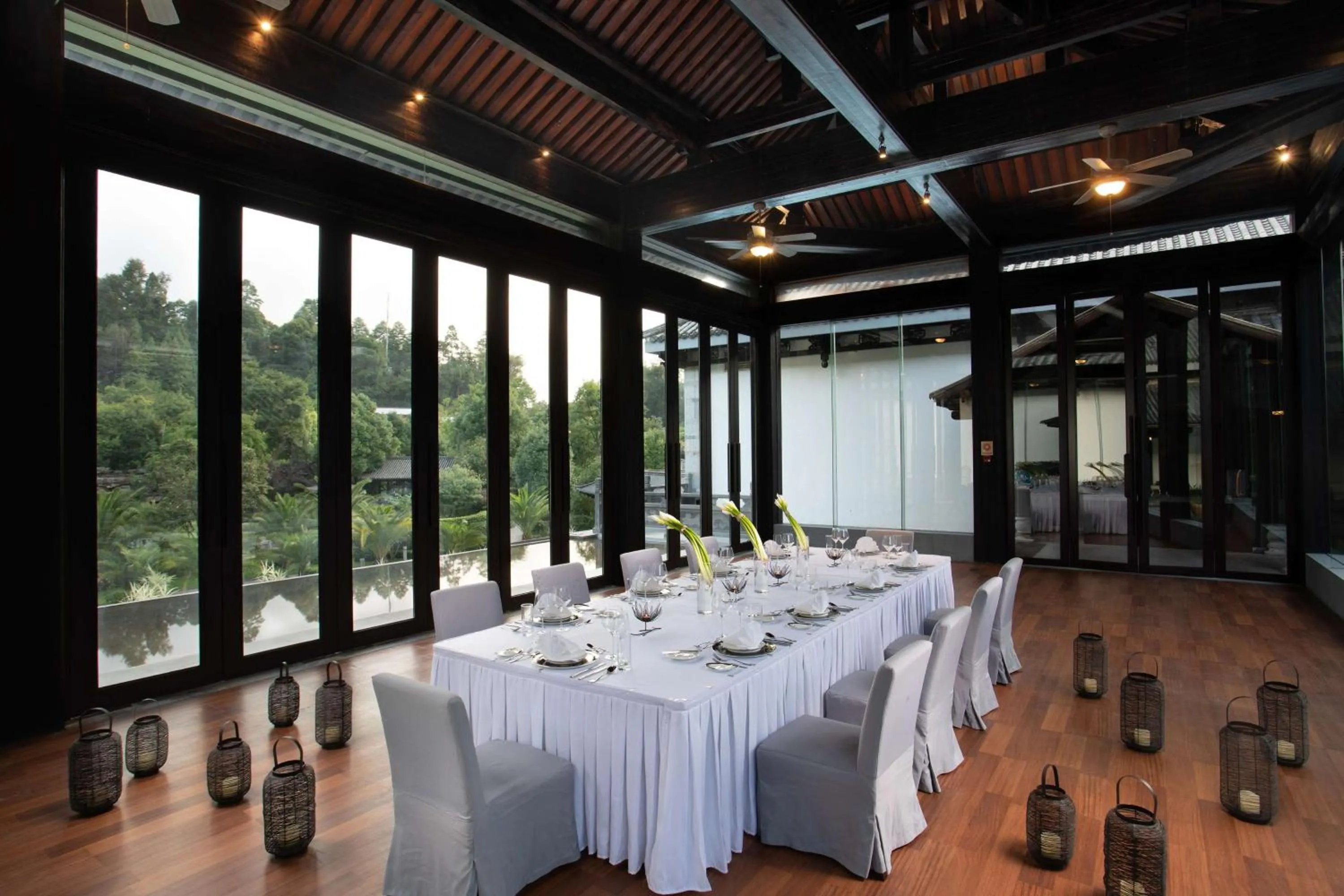 Restaurant/places to eat in Banyan Tree Tengchong