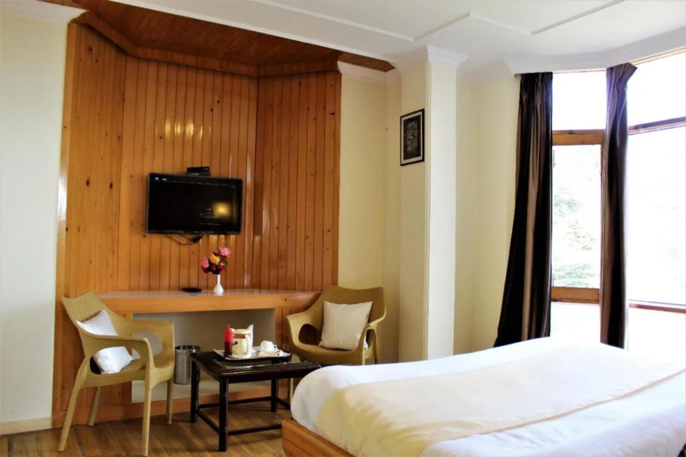 Bed in Hotel Golf Links, Mashobra