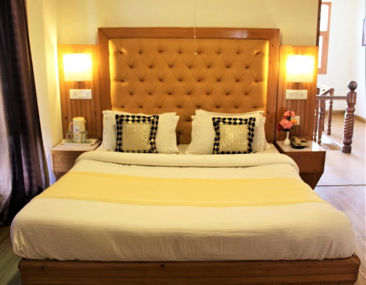 Bed in Hotel Golf Links, Mashobra