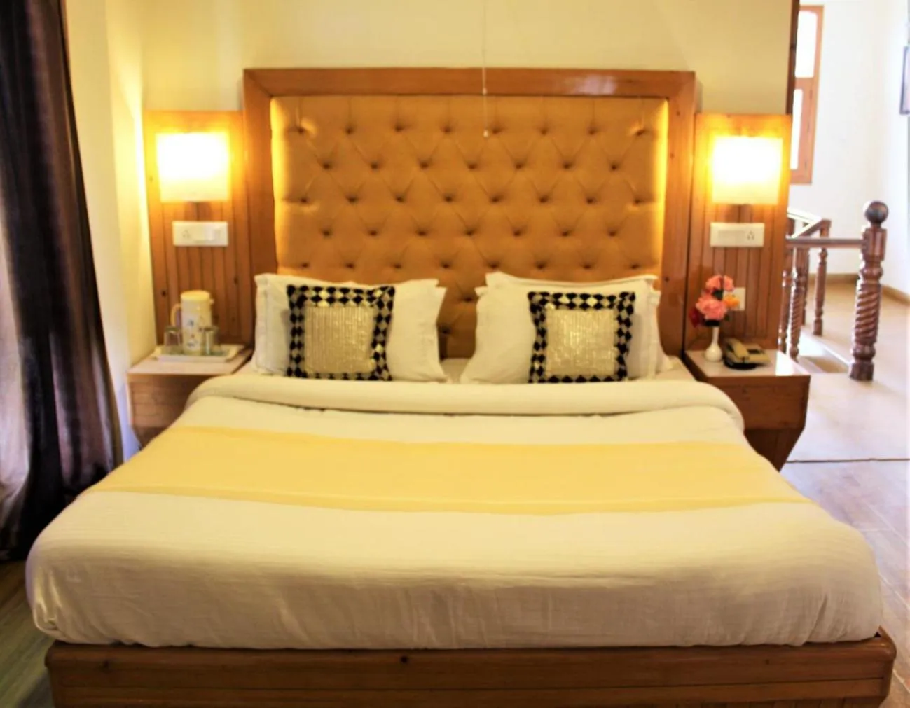 Bed in Hotel Golf Links, Mashobra