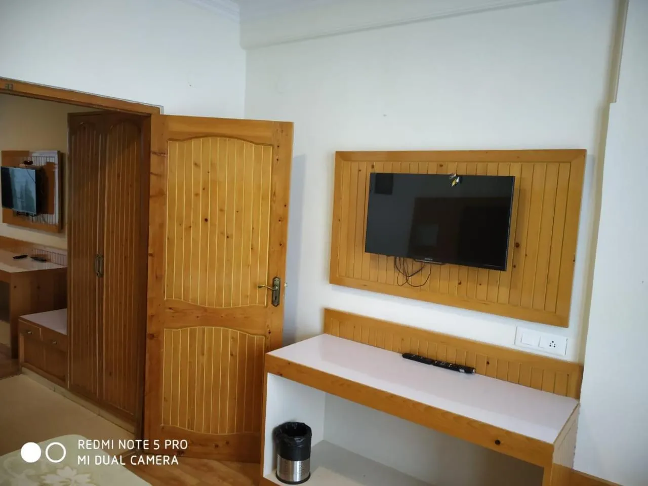 TV and multimedia in Hotel Golf Links, Mashobra