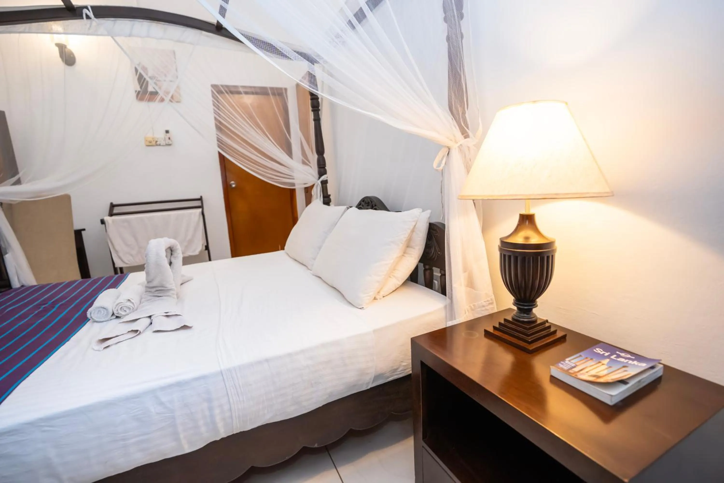 Bed in Albert Guest - Galle Fort