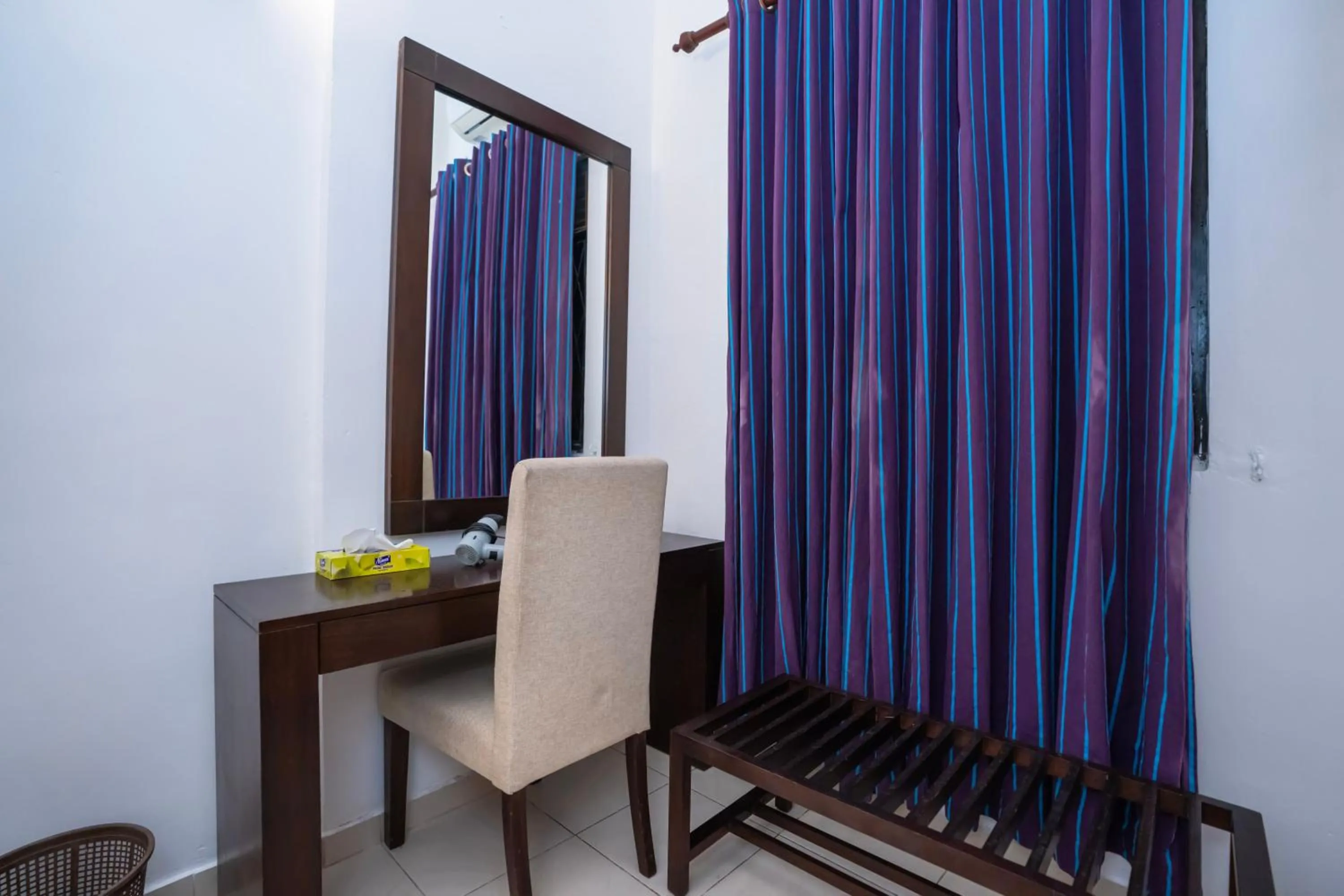 Albert Guest - Galle Fort