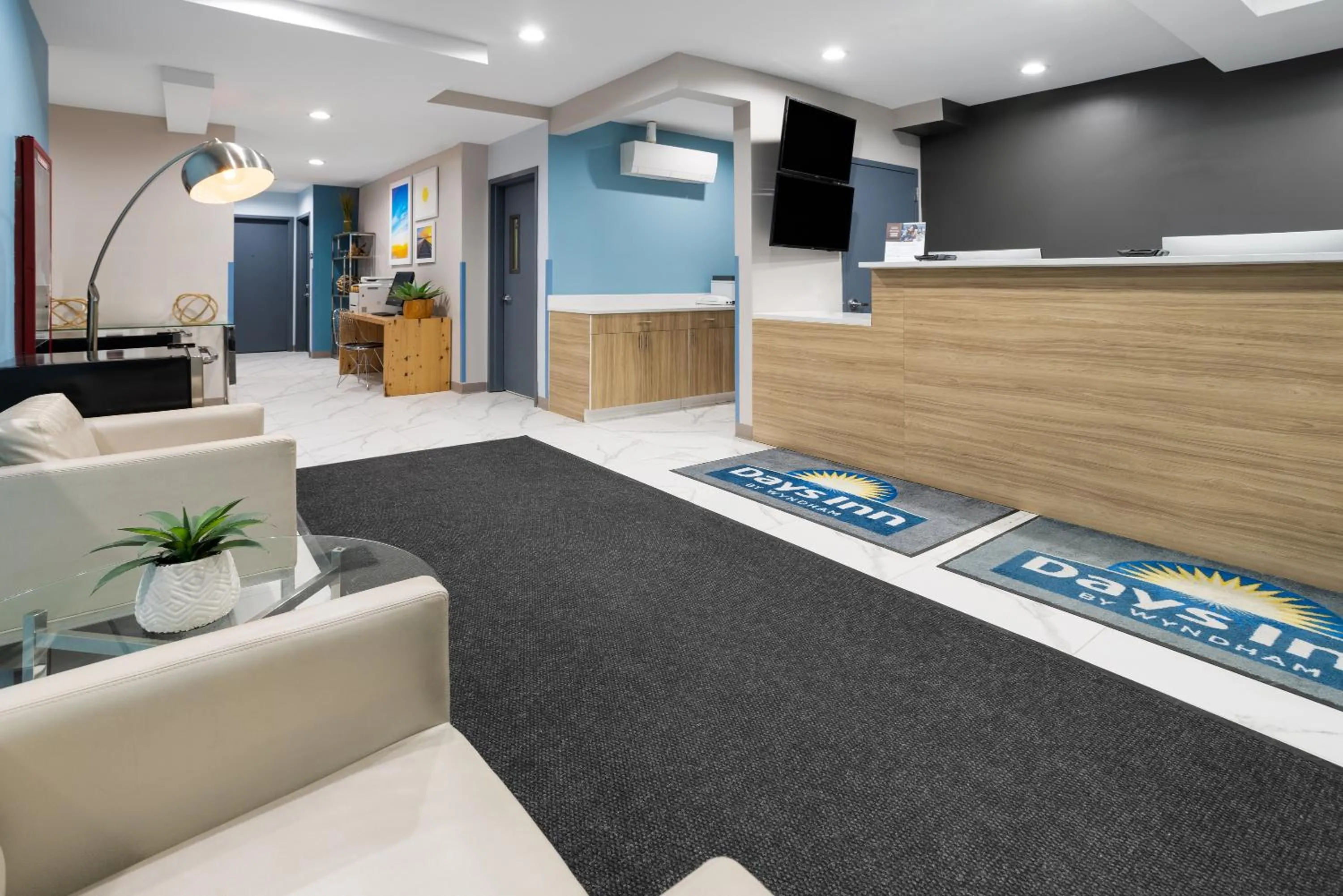 Lobby or reception in Days Inn by Wyndham Staten Island