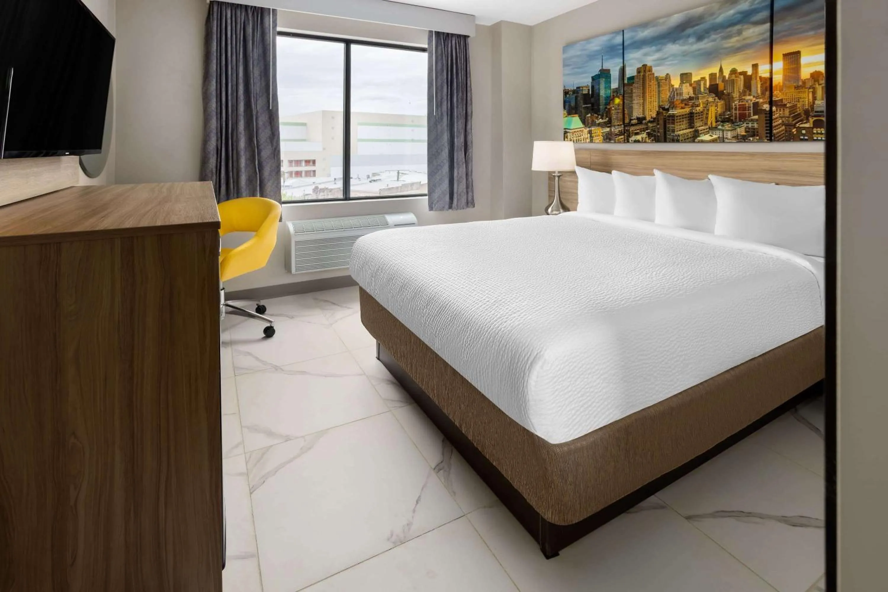 Photo of the whole room, Bed in Days Inn by Wyndham Staten Island