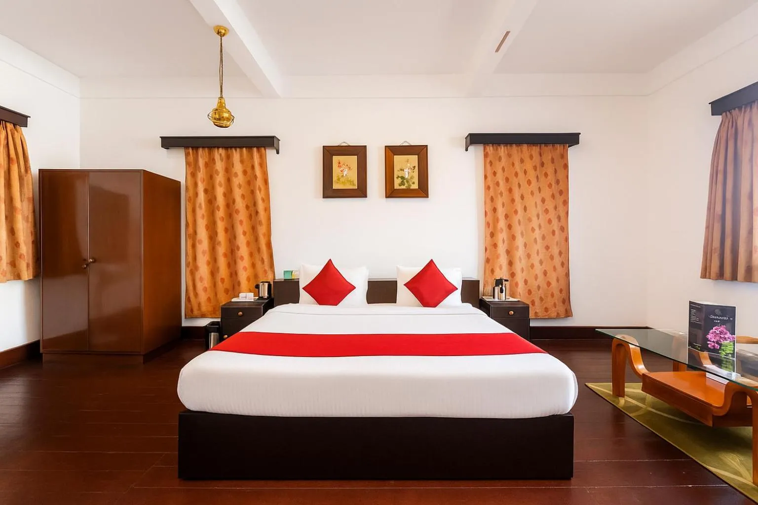 Bedroom, Bed in Central Gleneagles Heritage Resort Former Bungalow of Ex-TATA Chairman Russi Mody The Mall Road Darjeeling