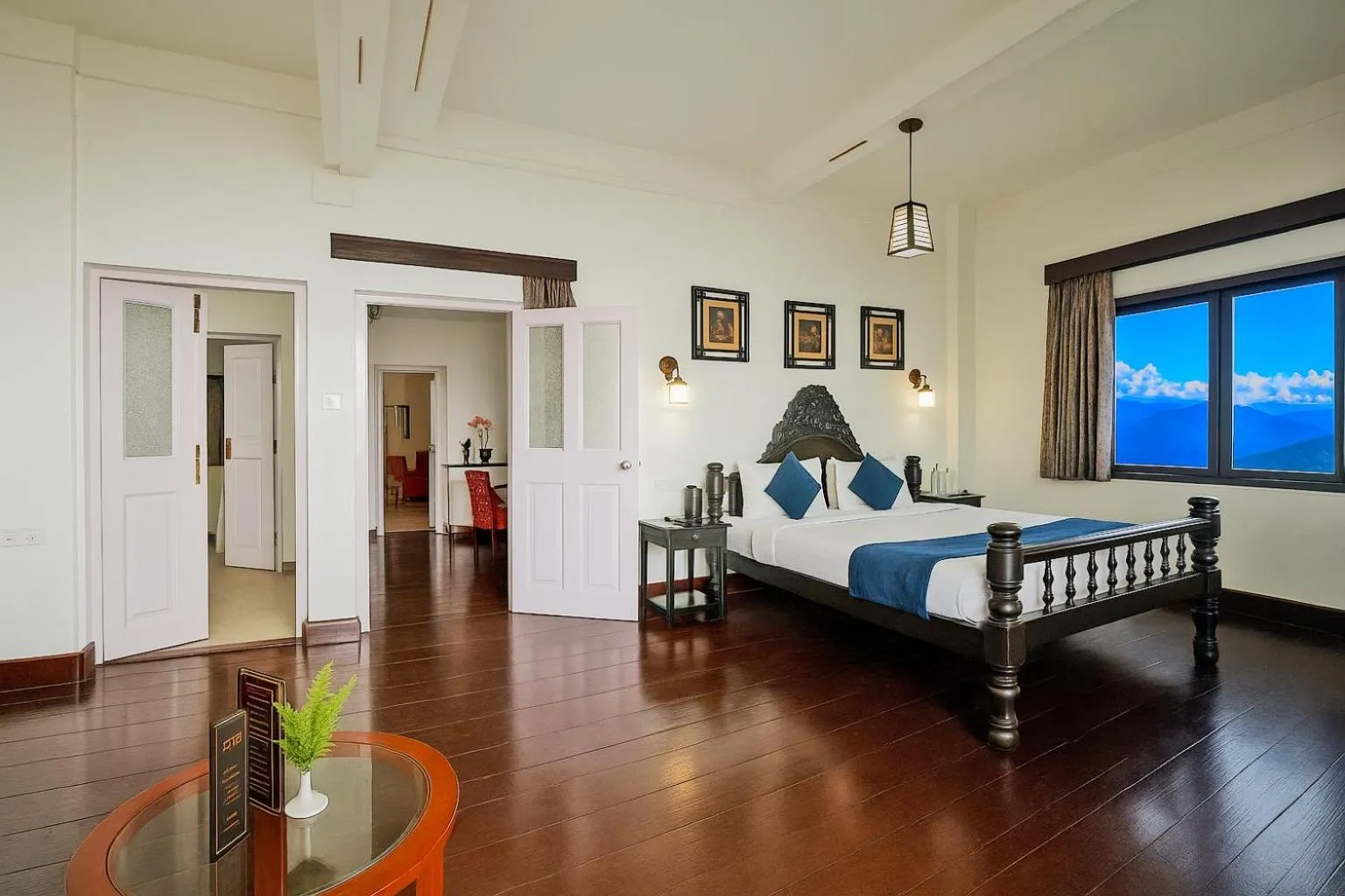 View (from property/room), Bed in Central Gleneagles Heritage Resort Former Bungalow of Ex-TATA Chairman Russi Mody The Mall Road Darjeeling