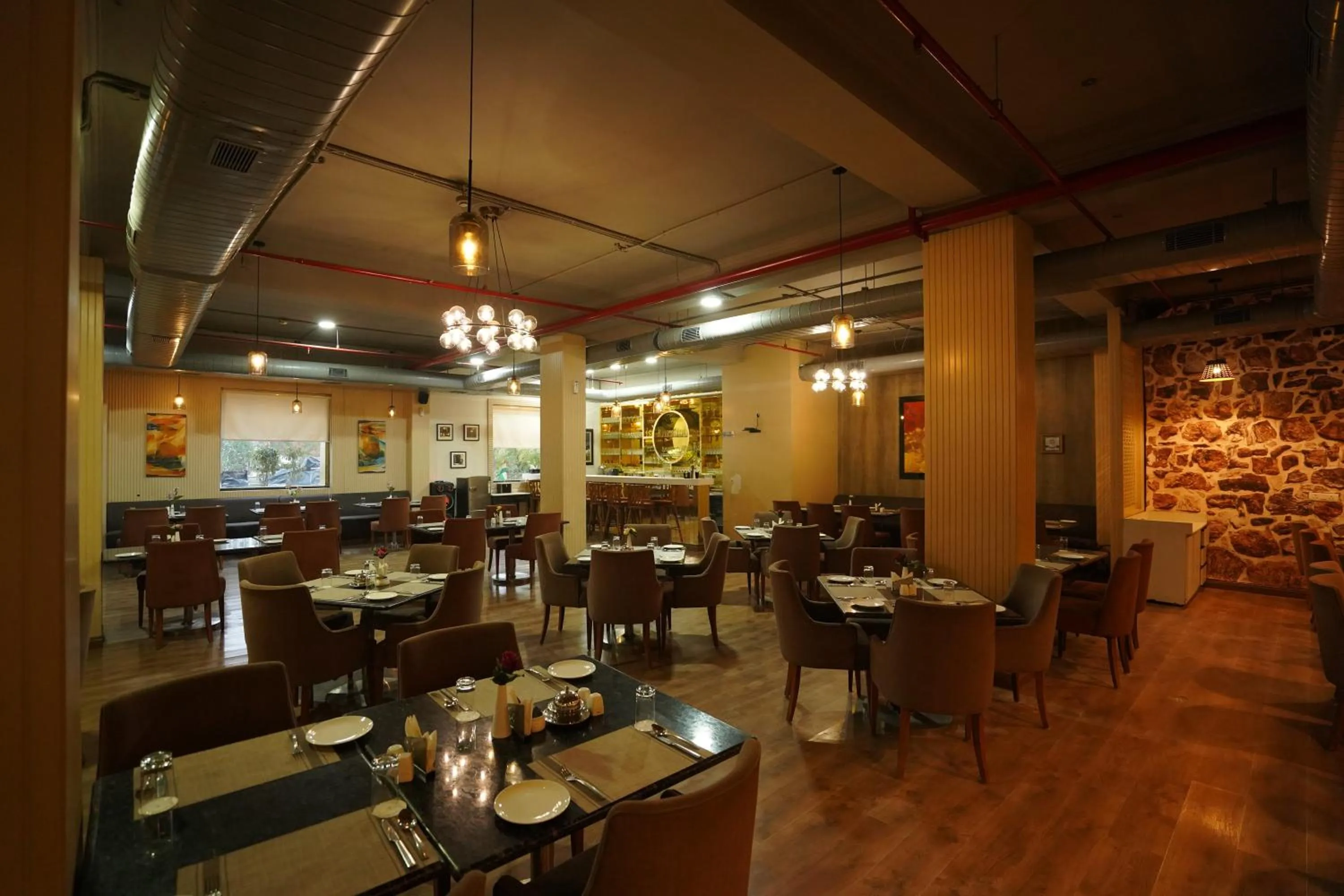 Restaurant/places to eat in Hotel Luxe Opera NH8 - 7km from IGI Airport Delhi
