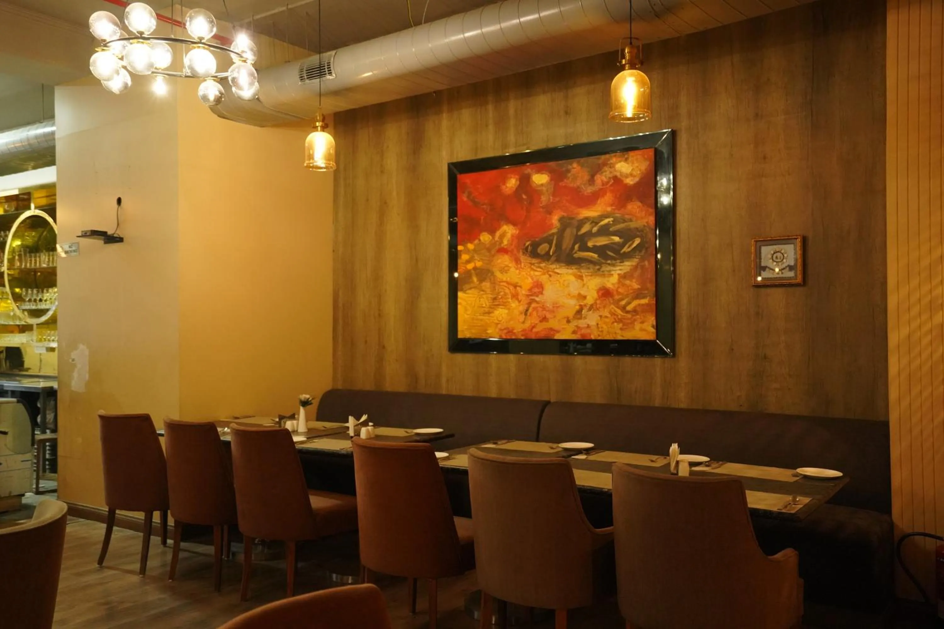 Restaurant/places to eat in Hotel Luxe Opera NH8 - 7km from IGI Airport Delhi