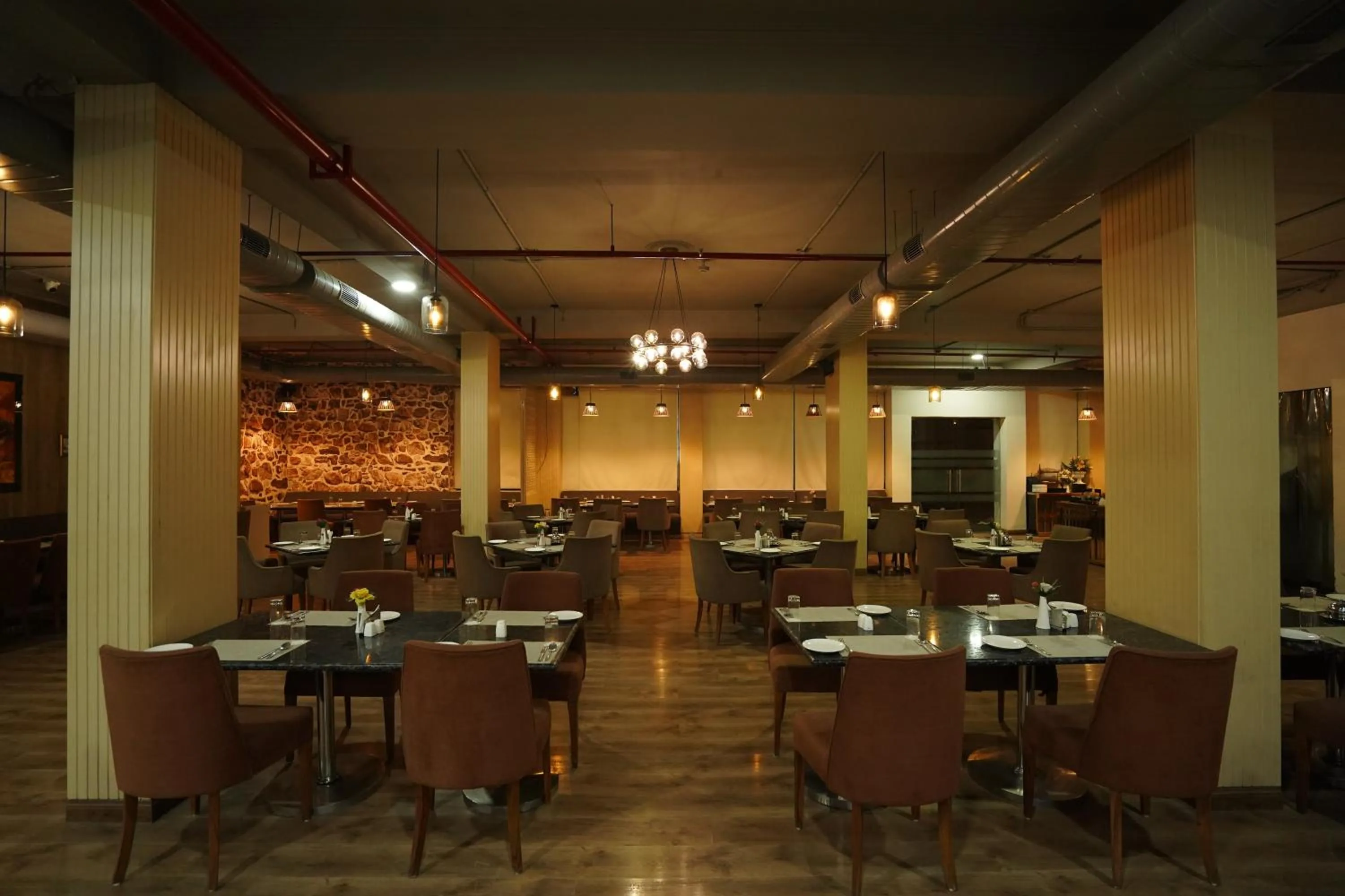 Restaurant/places to eat in Hotel Luxe Opera NH8 - 7km from IGI Airport Delhi