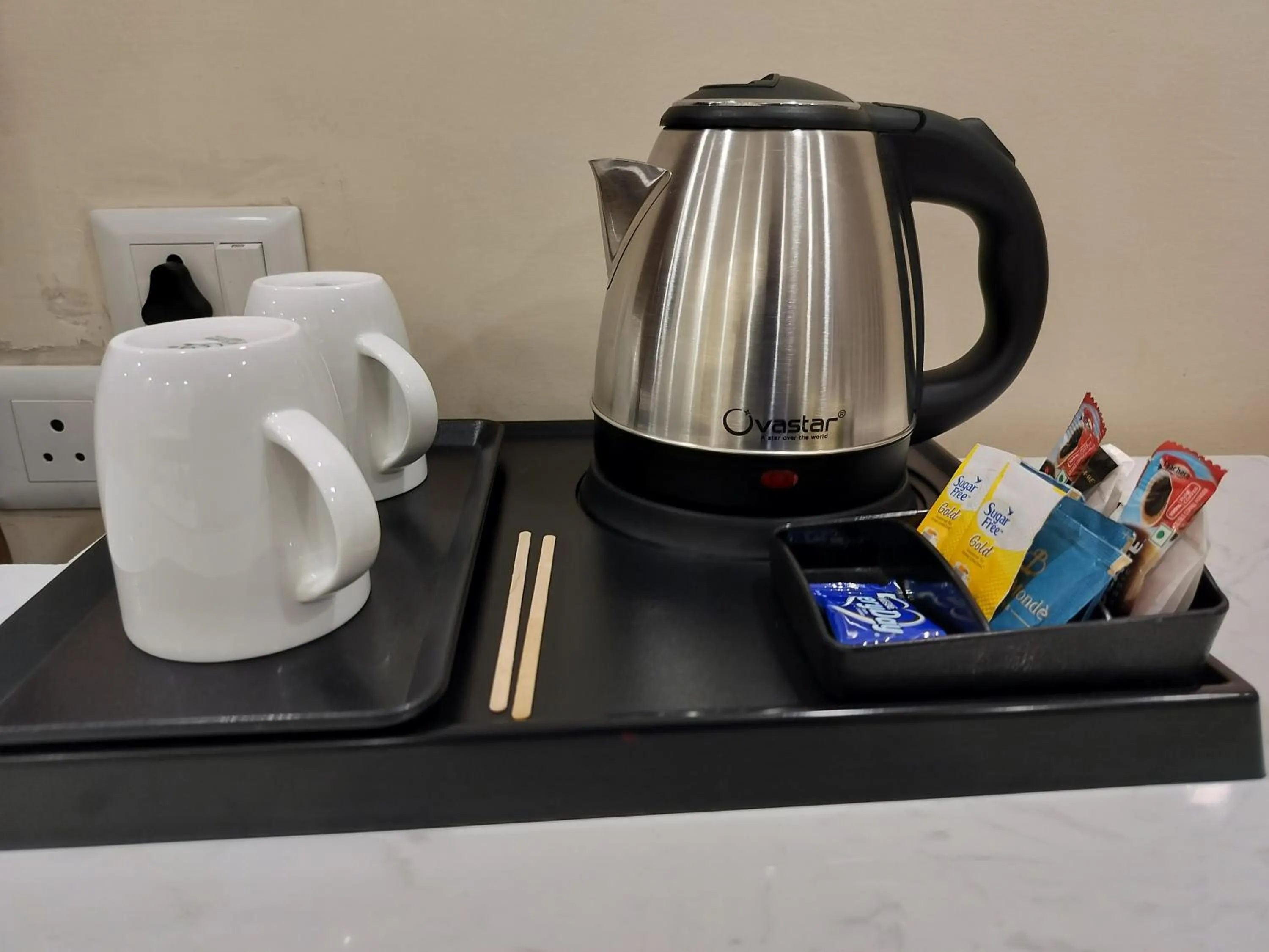 Coffee/tea facilities in Hotel Luxe Opera NH8 - 7km from IGI Airport Delhi