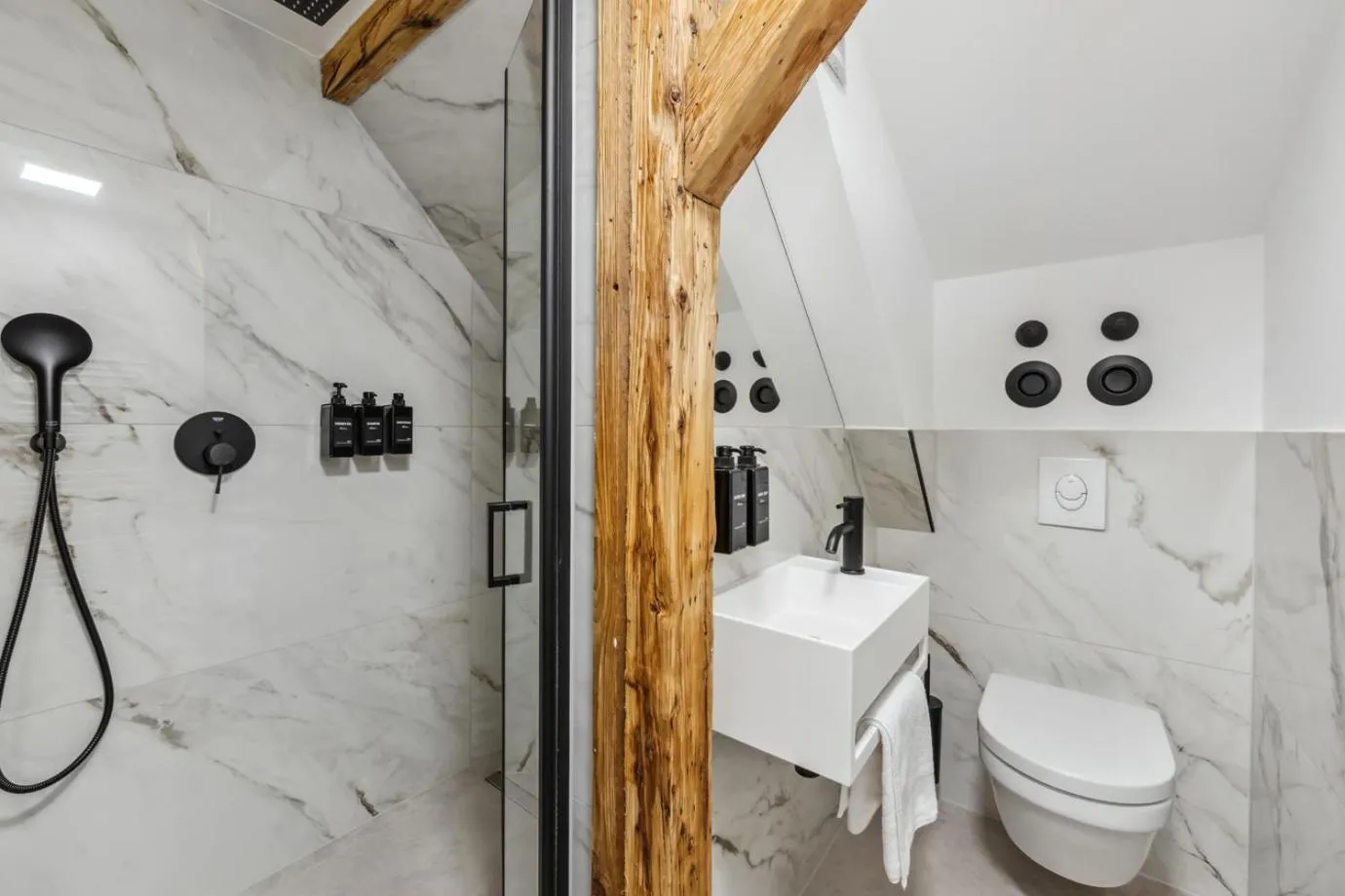 Shower in Residenz Hugo