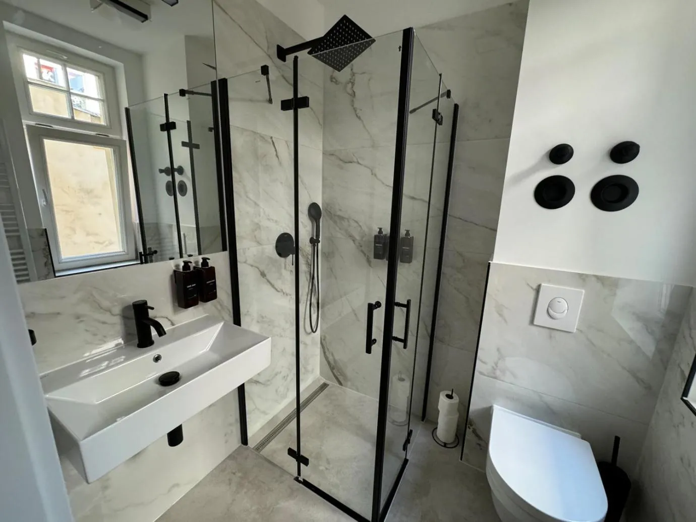 Shower in Residenz Hugo