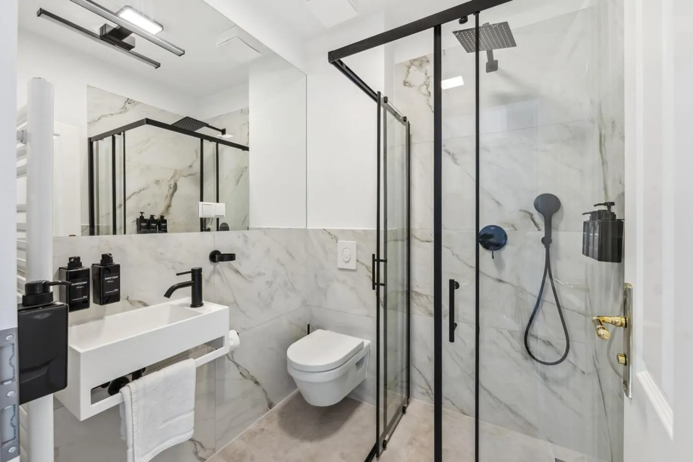 Shower in Residenz Hugo