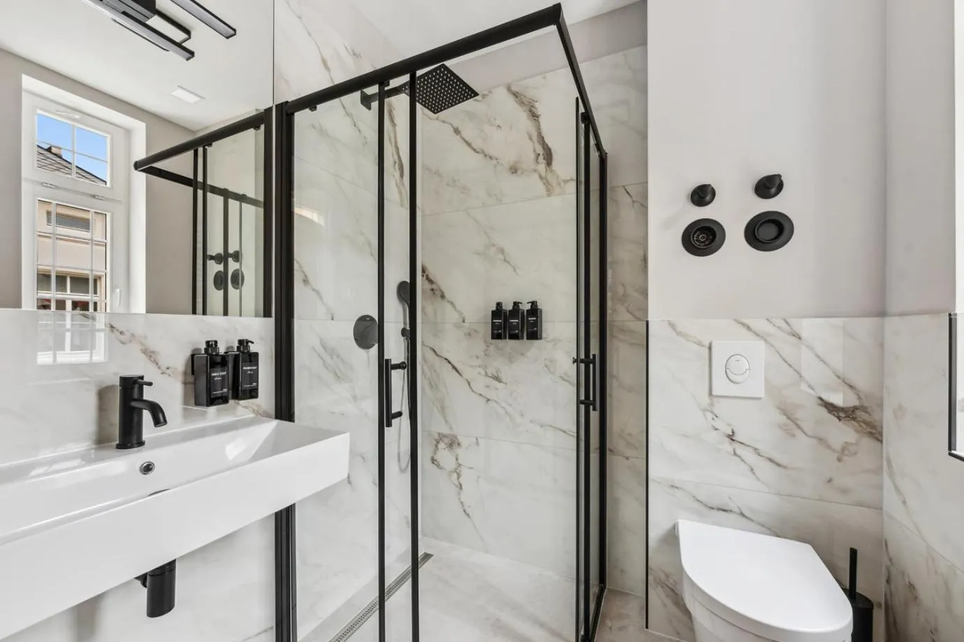Shower in Residenz Hugo