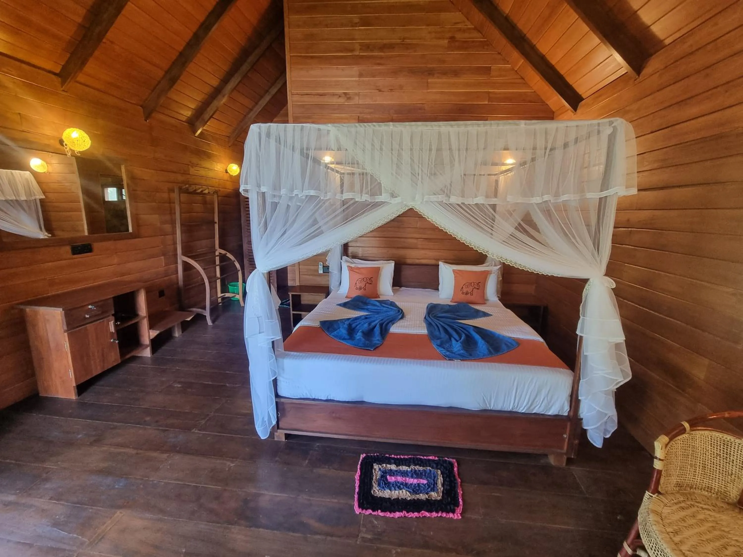 Bedroom, Bed in Liyon Rest sigiriya
