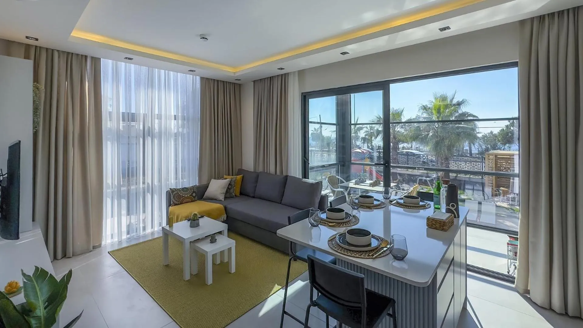 Patio in Ulu Panorama Residence