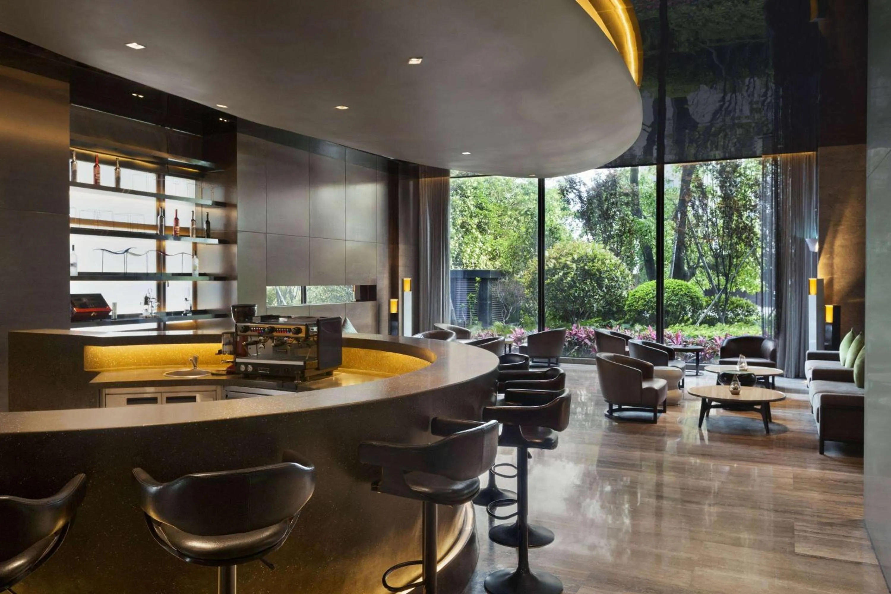 Lounge or bar in Wyndham JinJiang Hotel