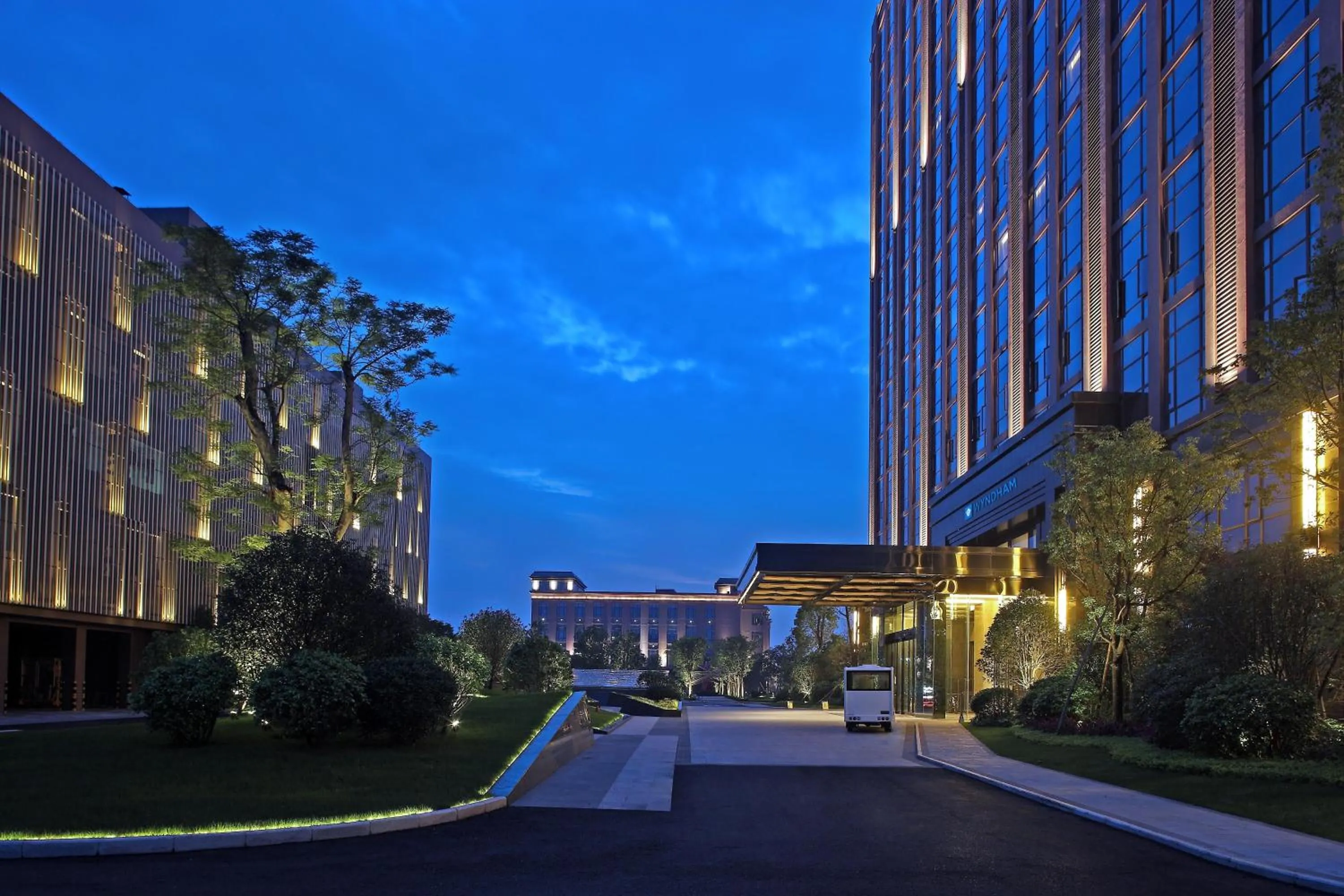 Facade/entrance in Wyndham JinJiang Hotel