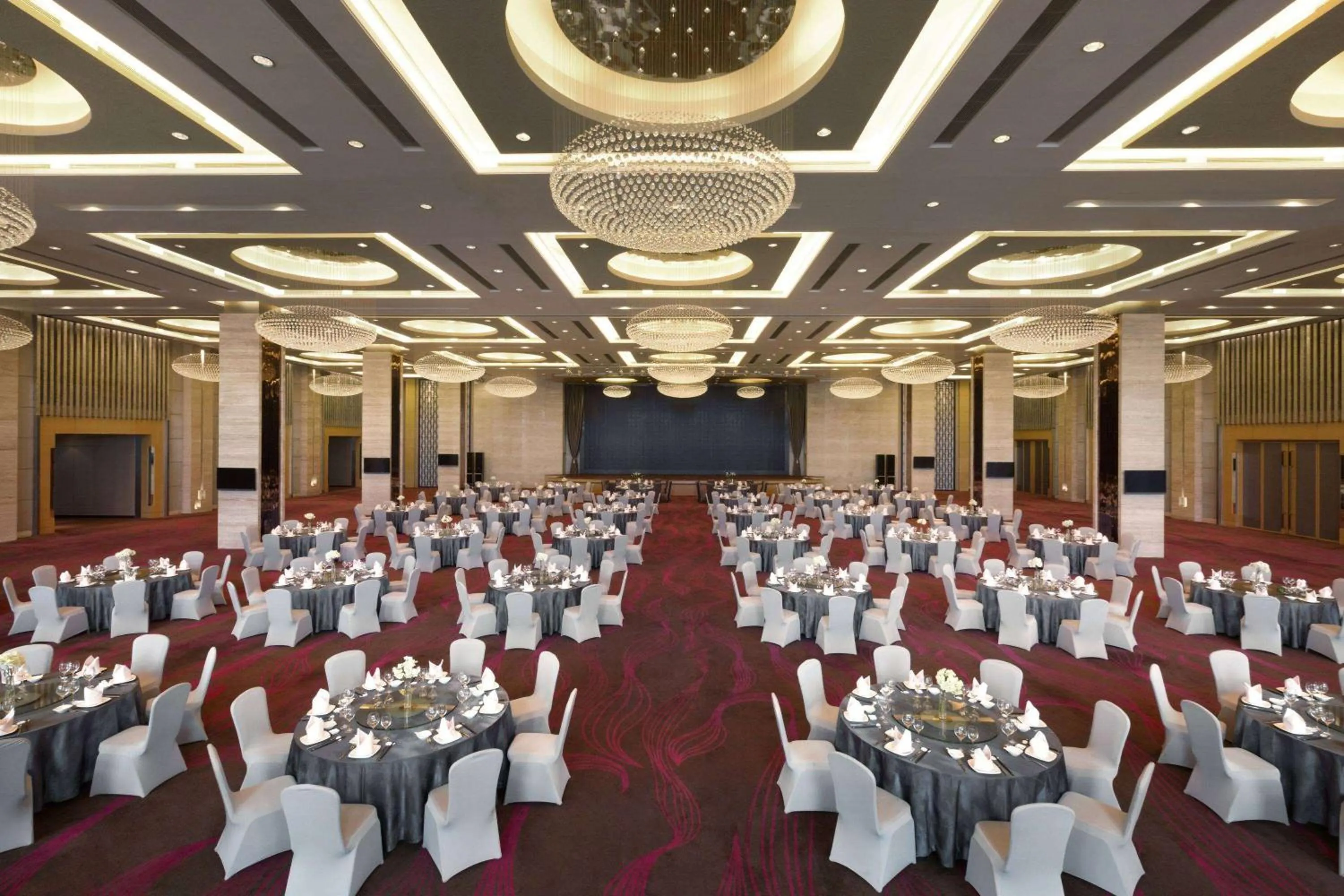 Meeting/conference room in Wyndham JinJiang Hotel