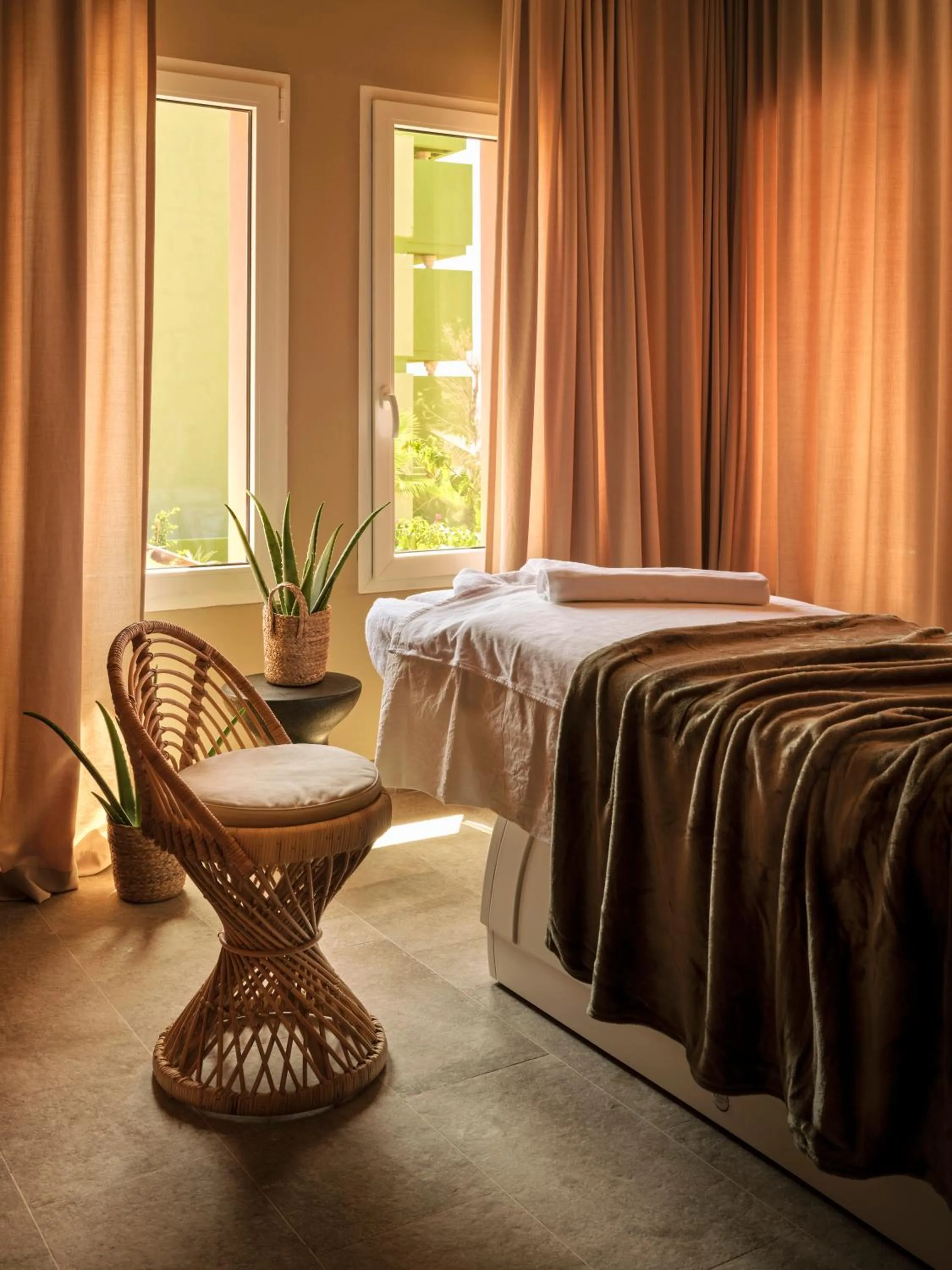 Massage, Bed in Bikini Island & Mountain Hotel Es Trenc -Adults only-