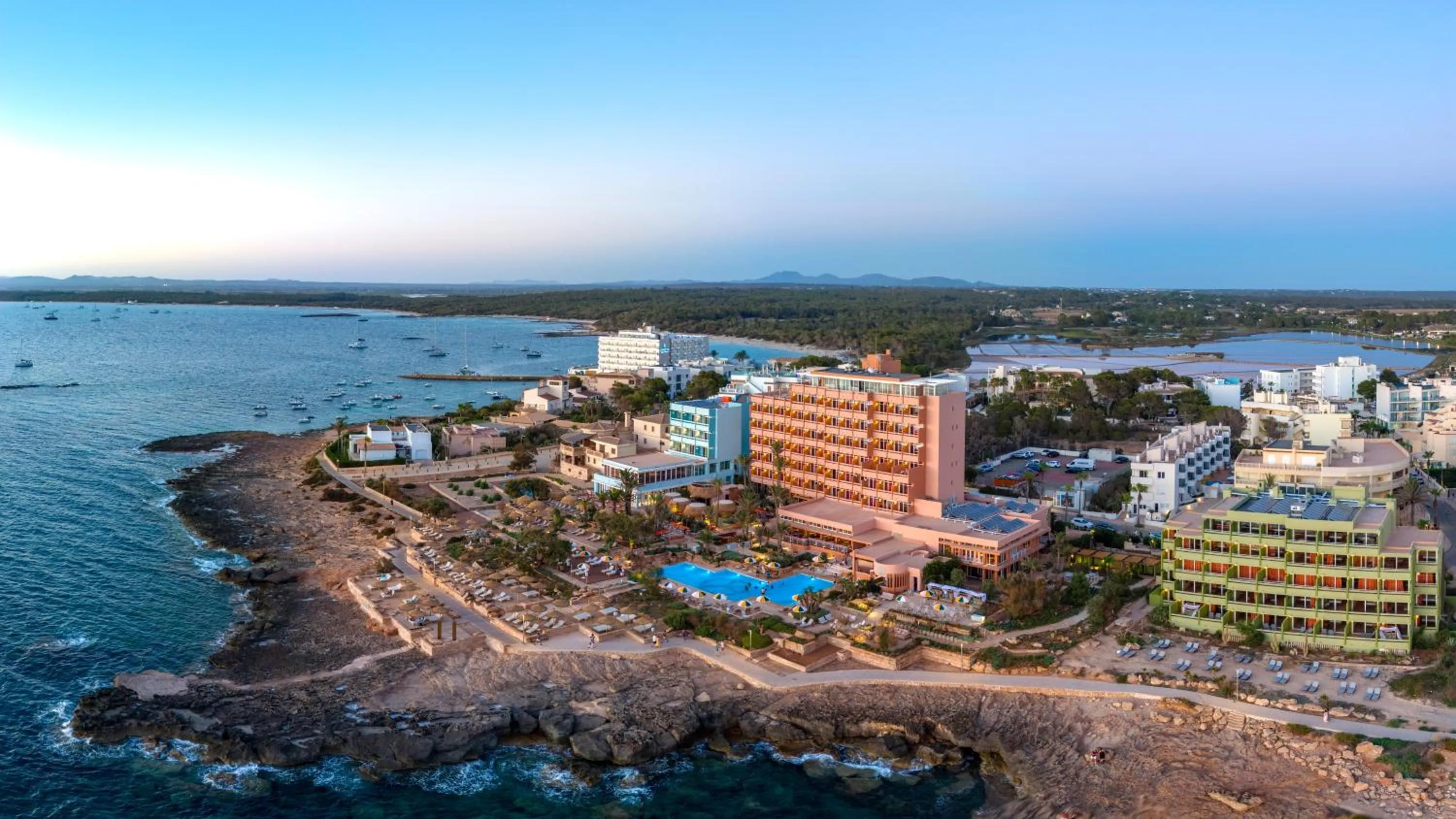 Property building in Bikini Island & Mountain Hotel Es Trenc -Adults only-