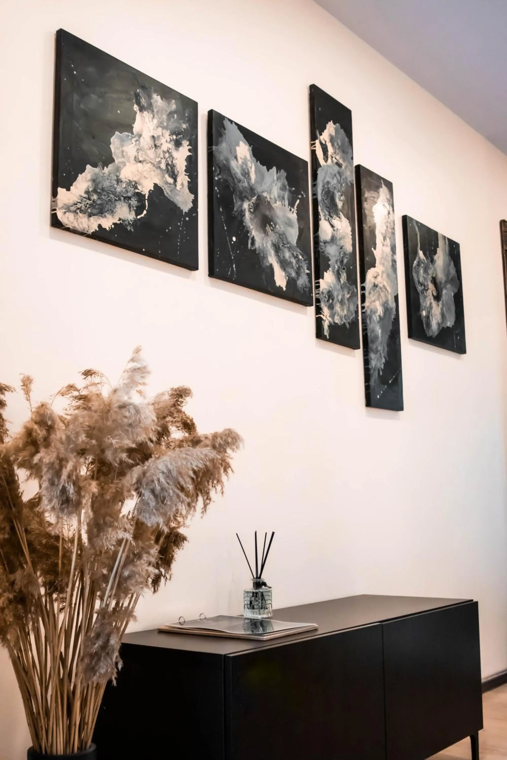 Decorative detail in Vanaga Ligzda