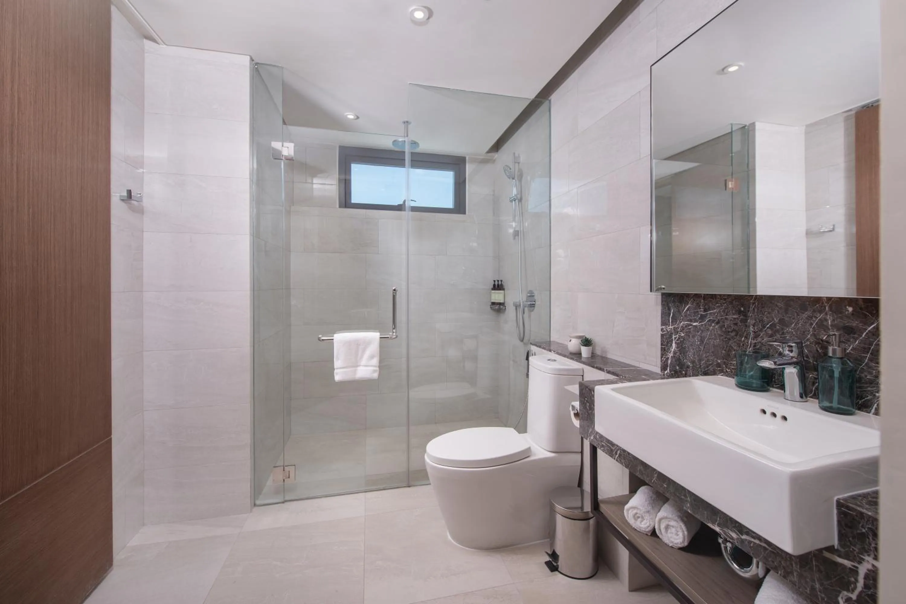 Toilet in Citadines Bacolod City