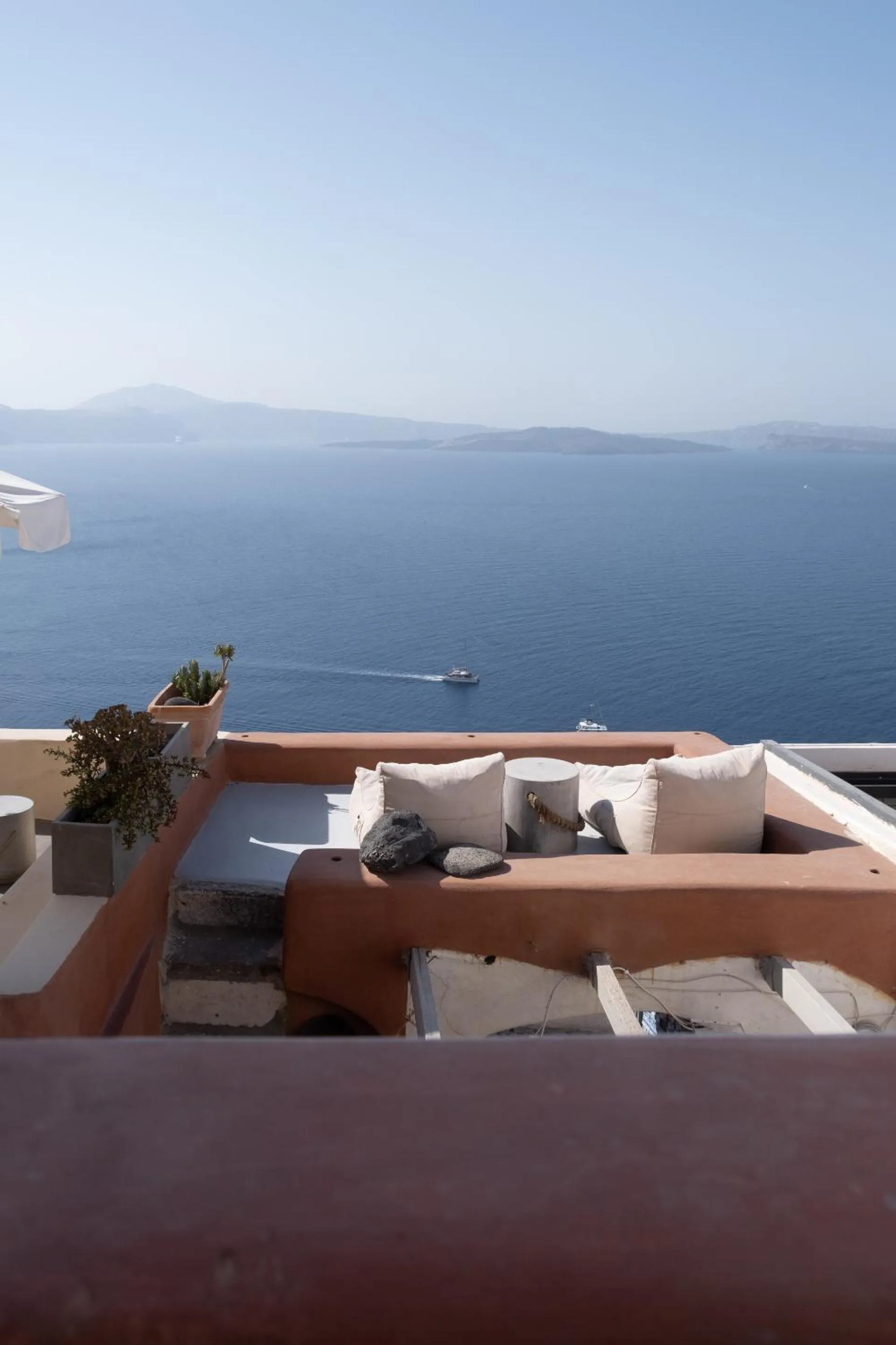 Patio in Alafouzou Cave Loft