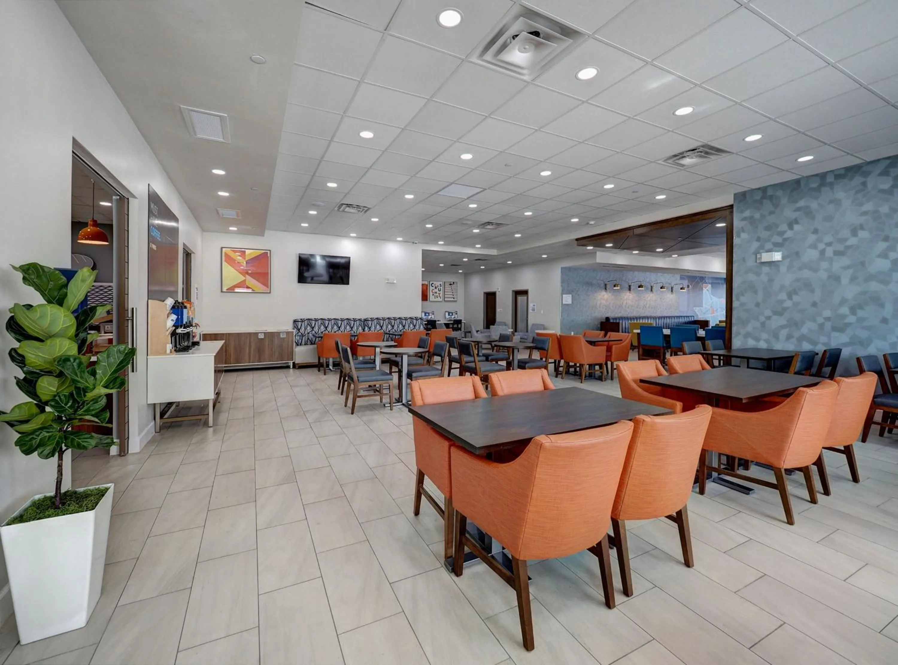 Breakfast in Holiday Inn Express Corpus Christi - Beachfront by IHG