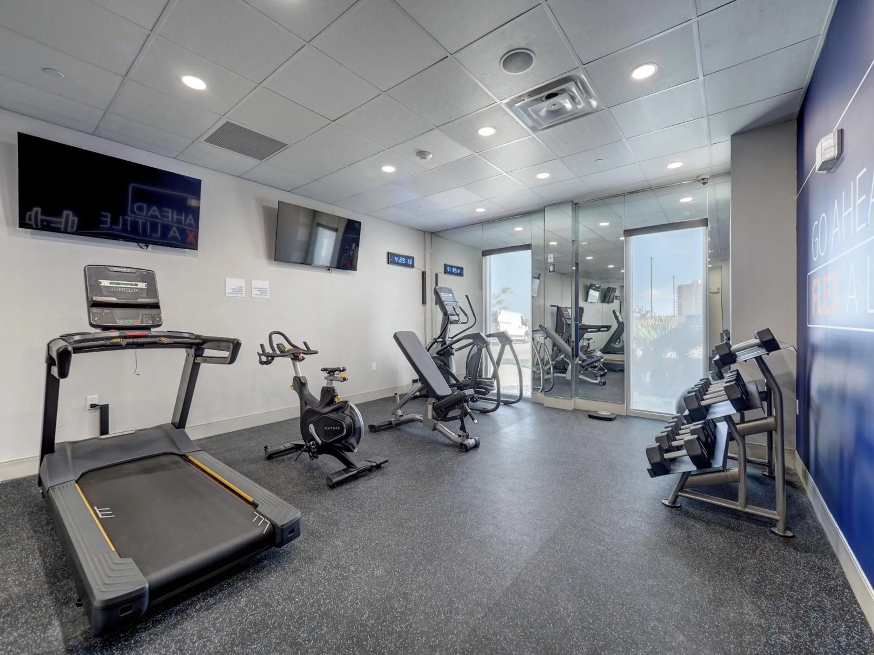 Fitness centre/facilities in Holiday Inn Express Corpus Christi - Beachfront by IHG