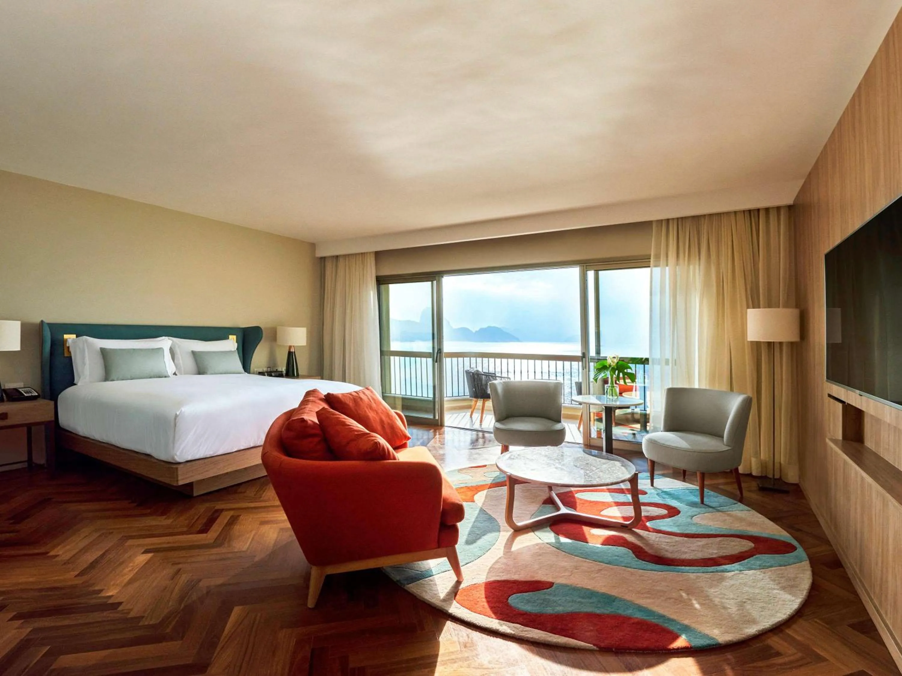 Photo of the whole room, Bed in Fairmont Rio de Janeiro Copacabana