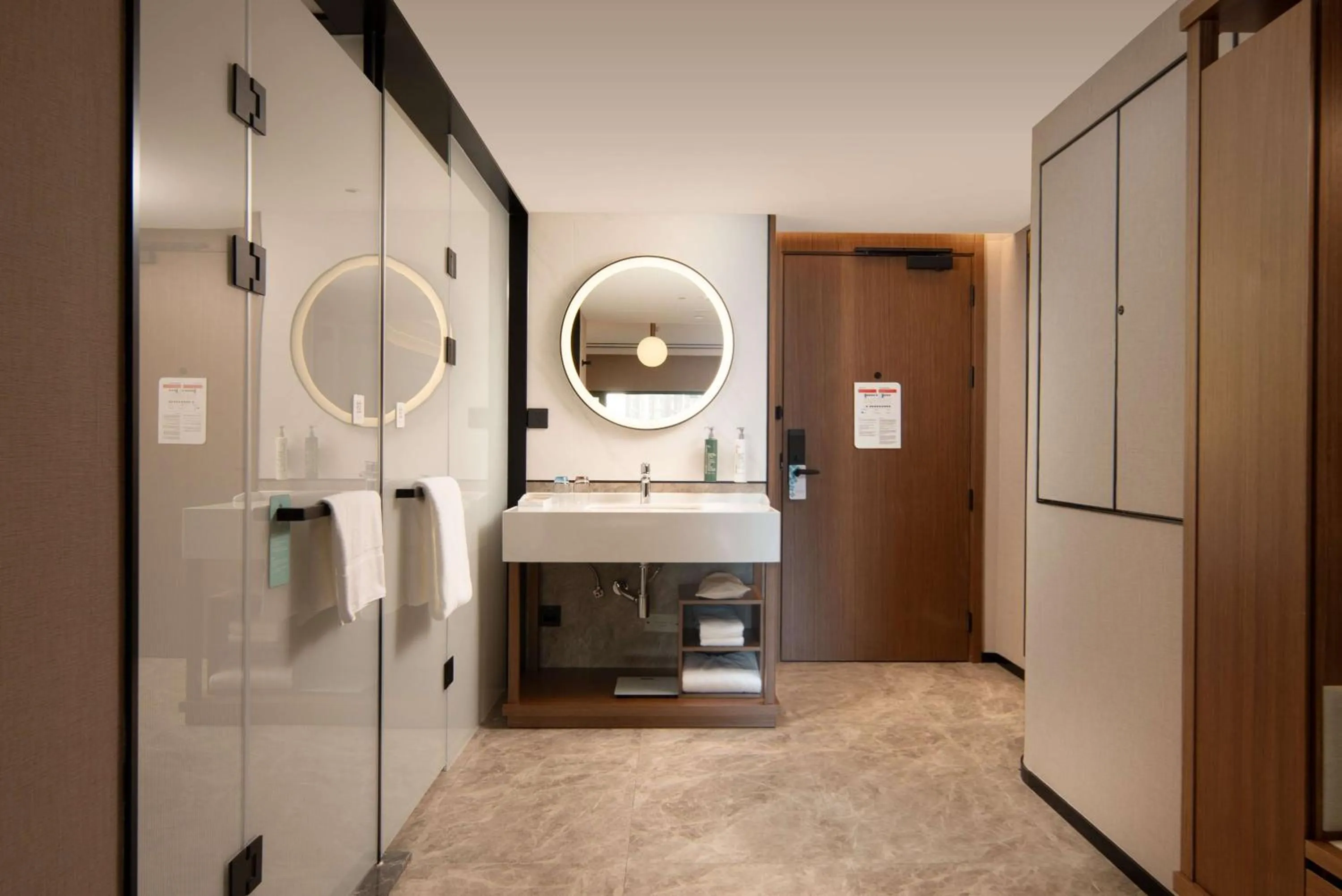 Bathroom in Hilton Garden Inn Beijing West Railway Station